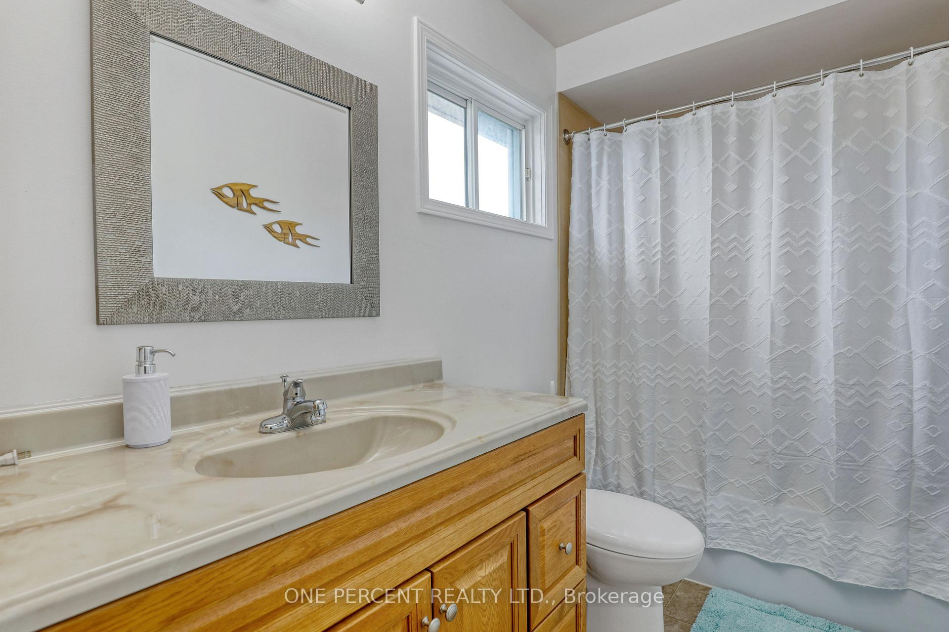 Photo 23 of 33 Shannondoe Crescent, Ottawa, Kanata - Bridlewood — HOMEH