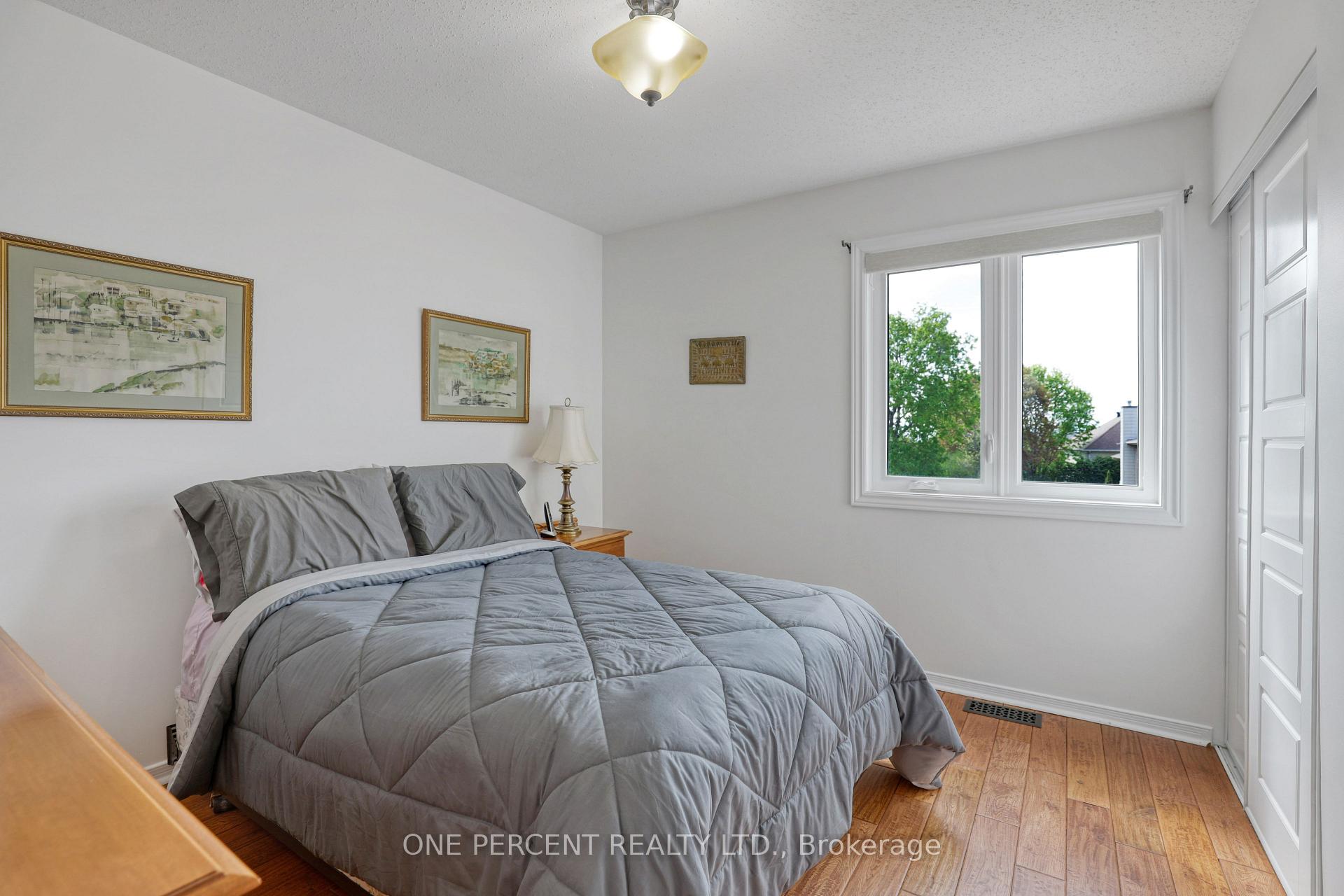 Photo 24 of 33 Shannondoe Crescent, Ottawa, Kanata - Bridlewood — HOMEH