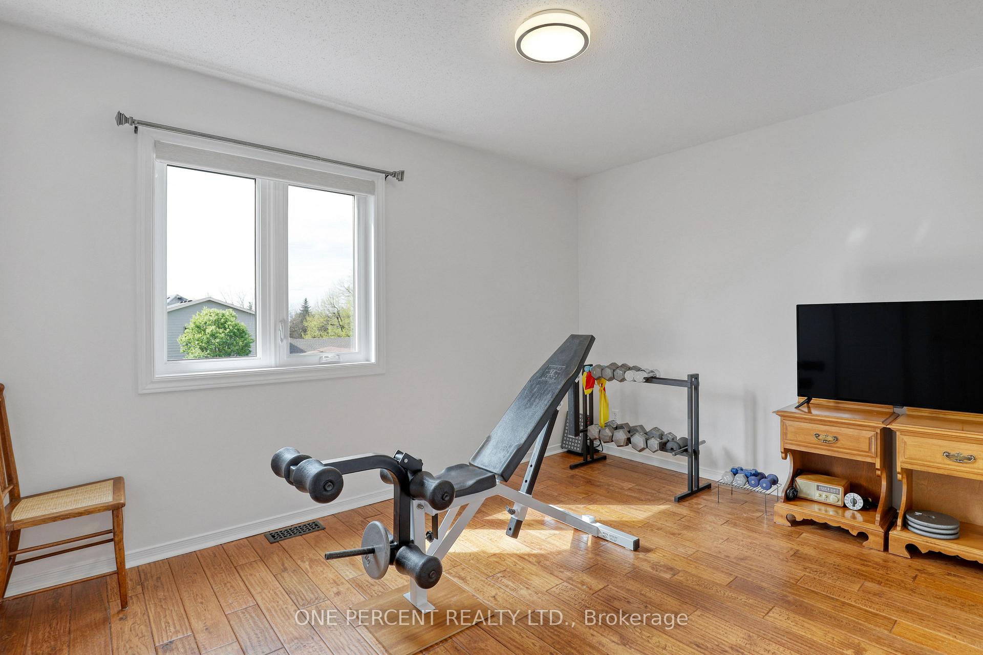 Photo 25 of 33 Shannondoe Crescent, Ottawa, Kanata - Bridlewood — HOMEH