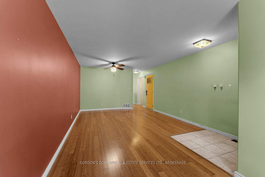 Photo 6 of 464 Freeman Crescent, Kingston, Kingston East (Incl Barret Crt) — HOMEH