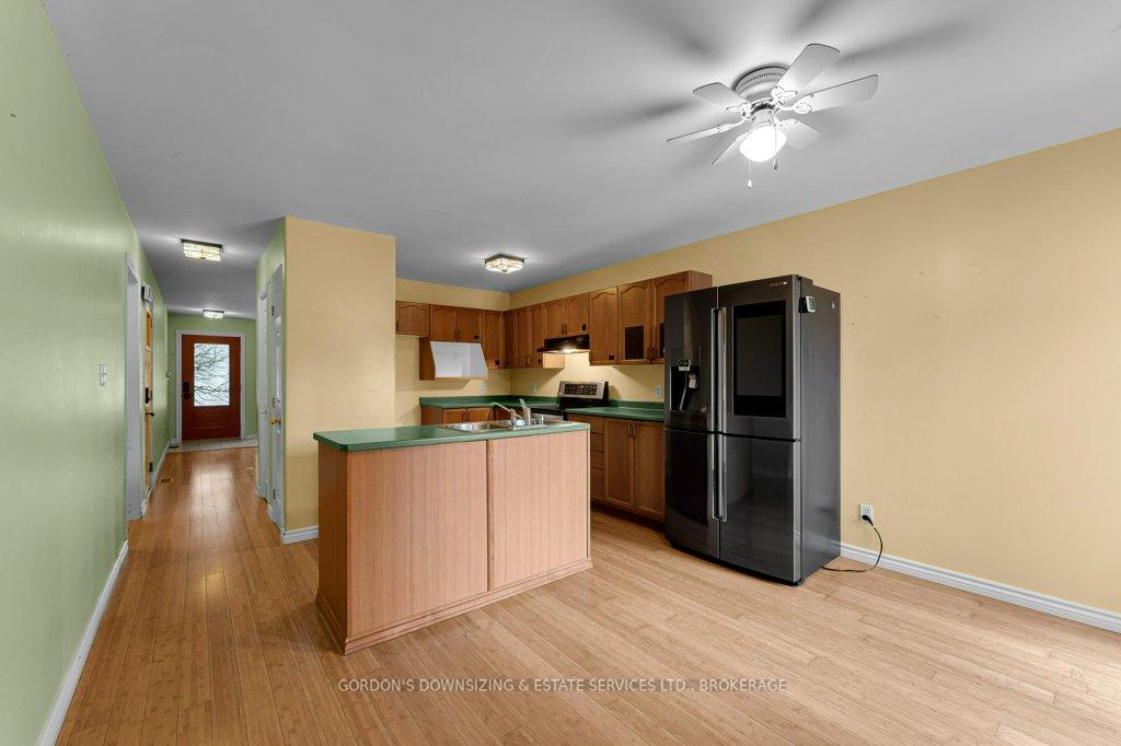 Photo 10 of 464 Freeman Crescent, Kingston, Kingston East (Incl Barret Crt) — HOMEH