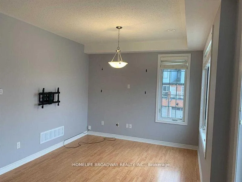 Photo 7 of 5 Toulouse Court, Markham, Cornell — HOMEH