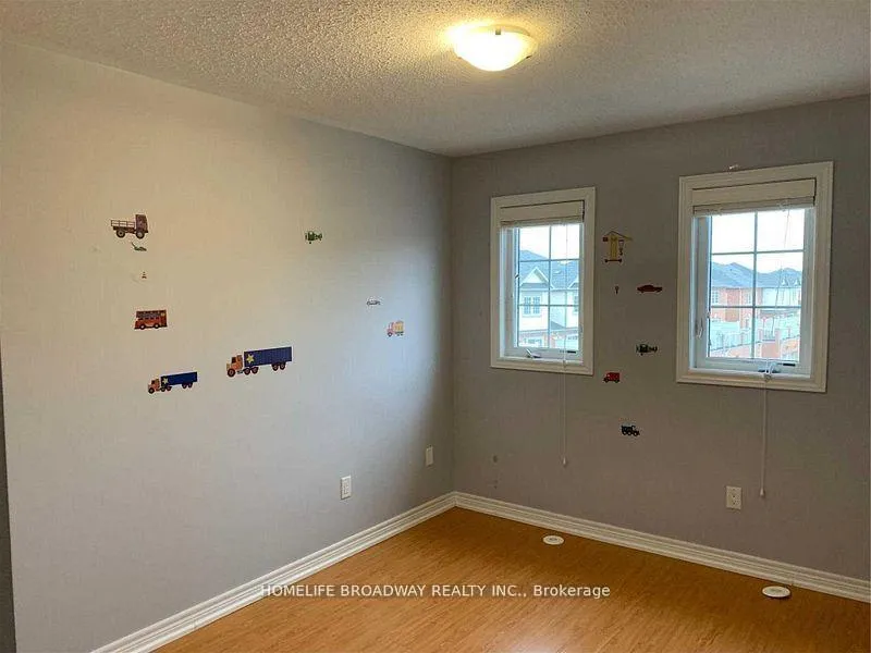 Photo 10 of 5 Toulouse Court, Markham, Cornell — HOMEH