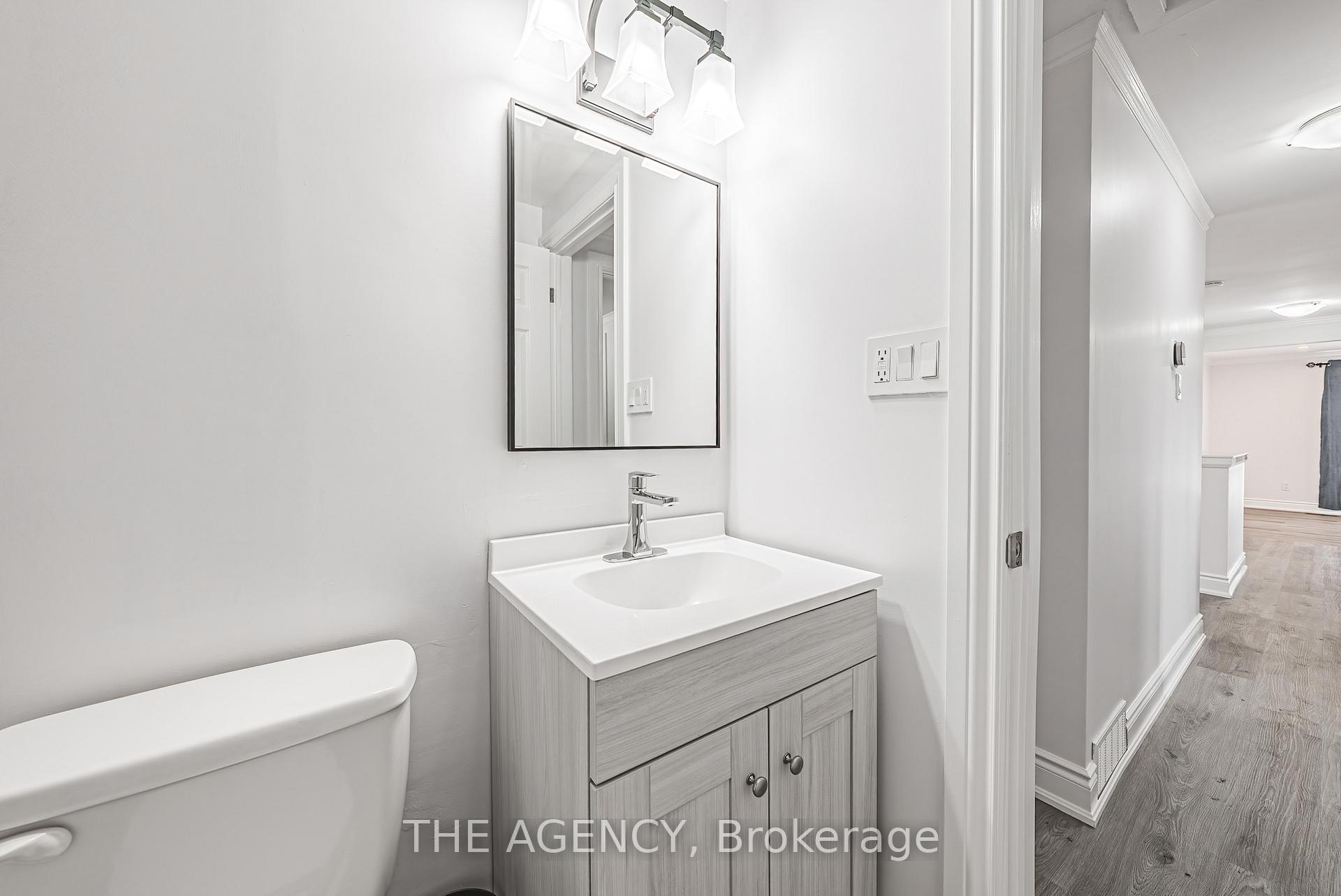 Photo 11 of 137 Pepperwood Crescent, Kitchener — HOMEH