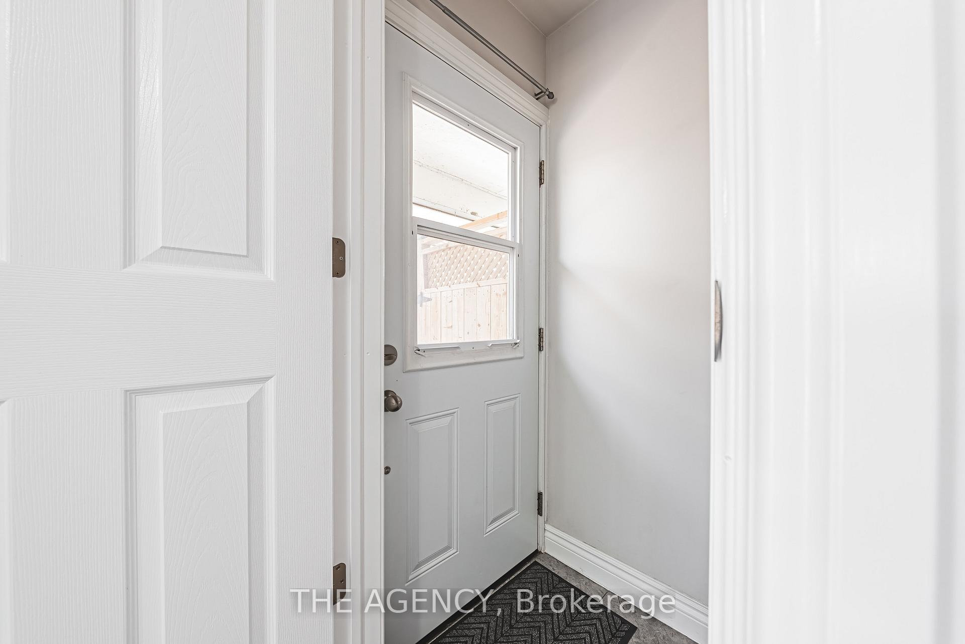 Photo 19 of 137 Pepperwood Crescent, Kitchener — HOMEH