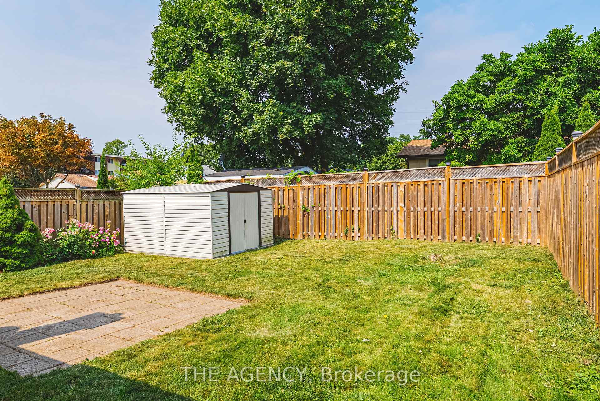 Photo 23 of 137 Pepperwood Crescent, Kitchener — HOMEH
