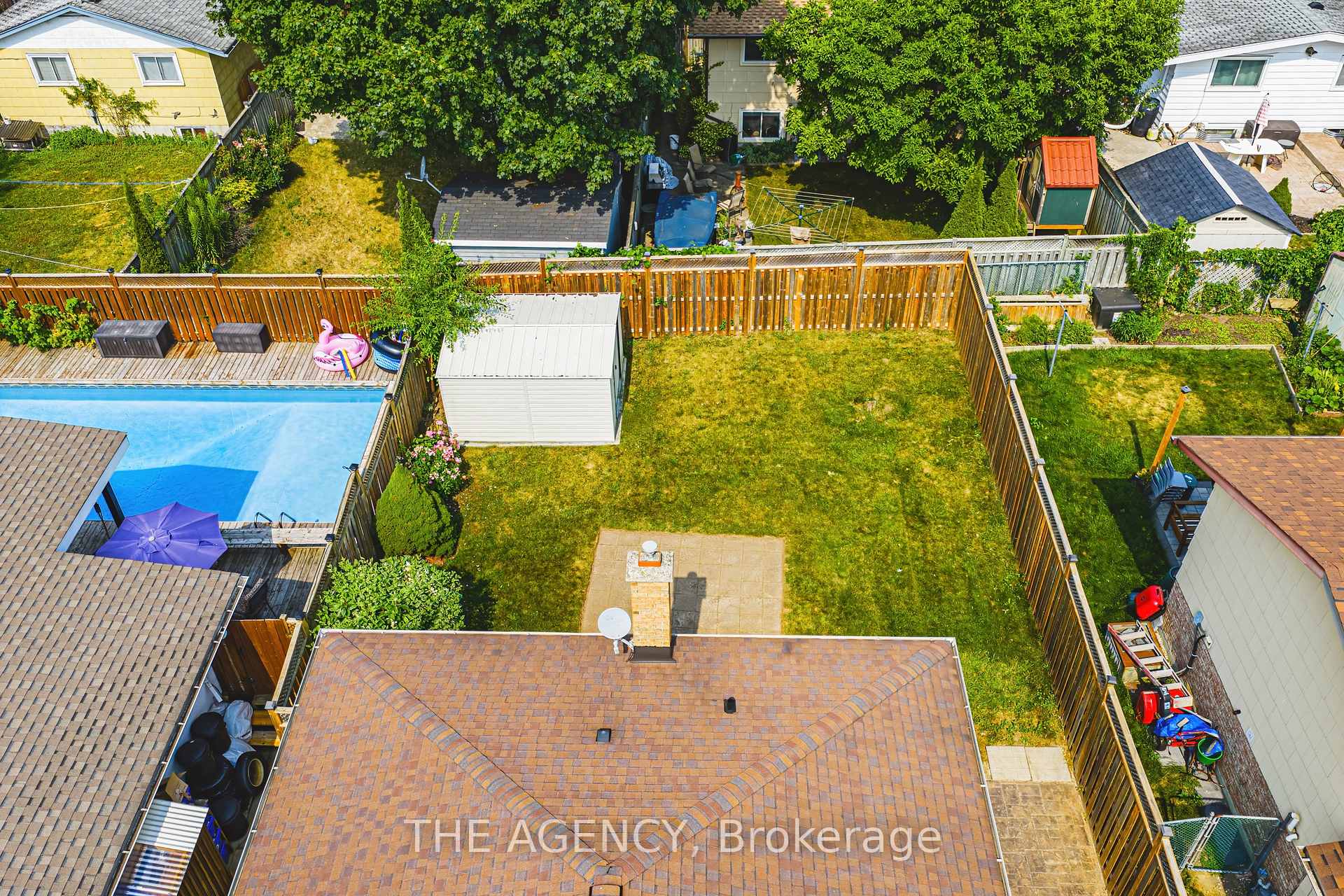 Photo 26 of 137 Pepperwood Crescent, Kitchener — HOMEH
