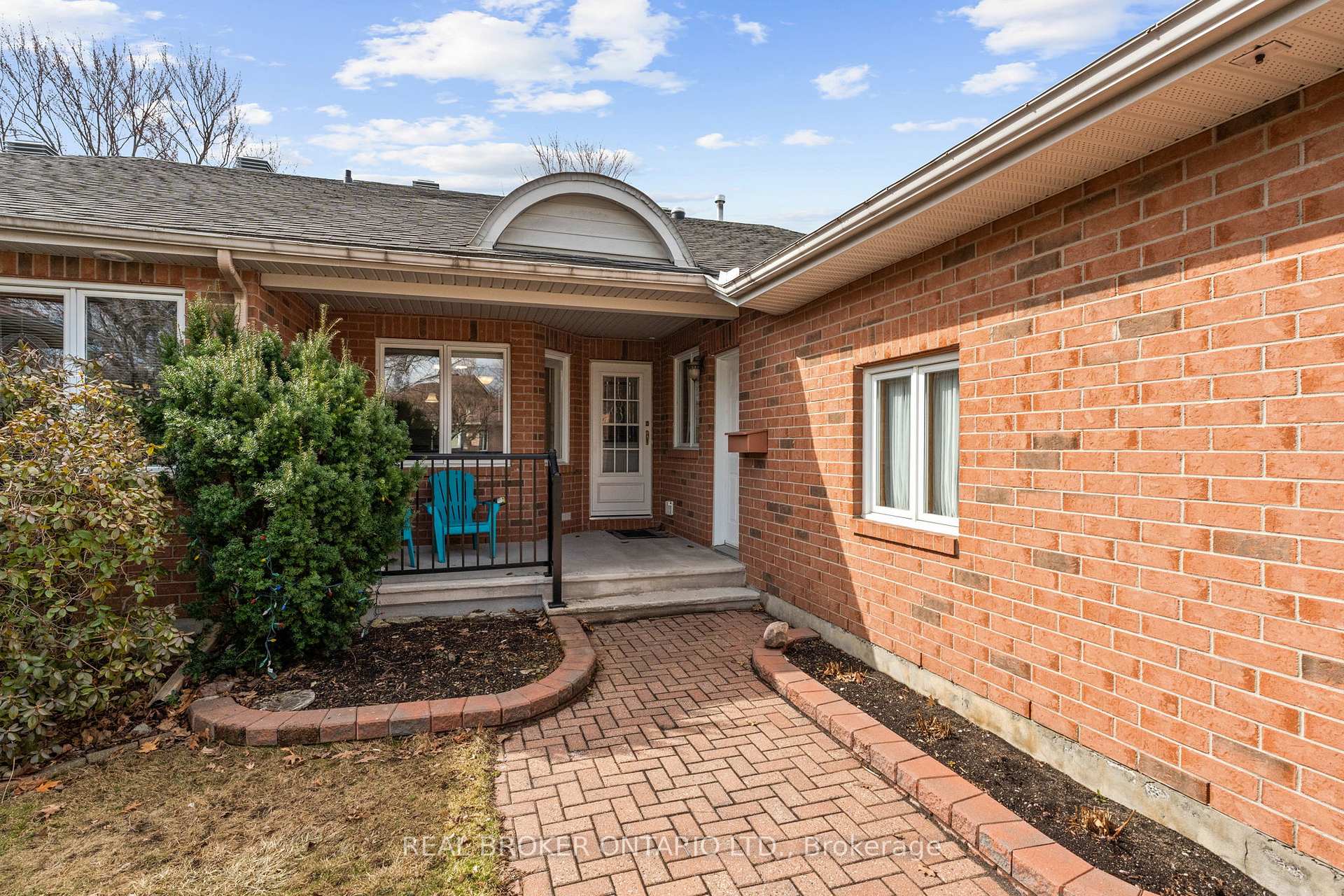 Photo 3 of 34 Bunting Lane, Ottawa, Kanata - Bridlewood — HOMEH