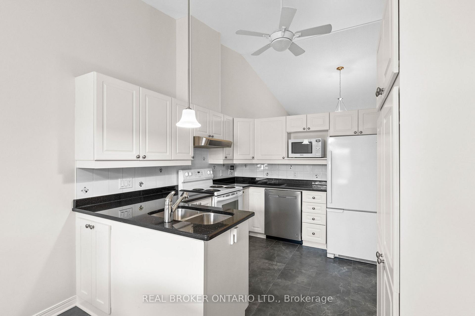 Photo 8 of 34 Bunting Lane, Ottawa, Kanata - Bridlewood — HOMEH