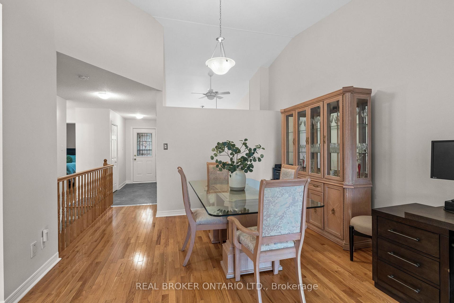 Photo 13 of 34 Bunting Lane, Ottawa, Kanata - Bridlewood — HOMEH