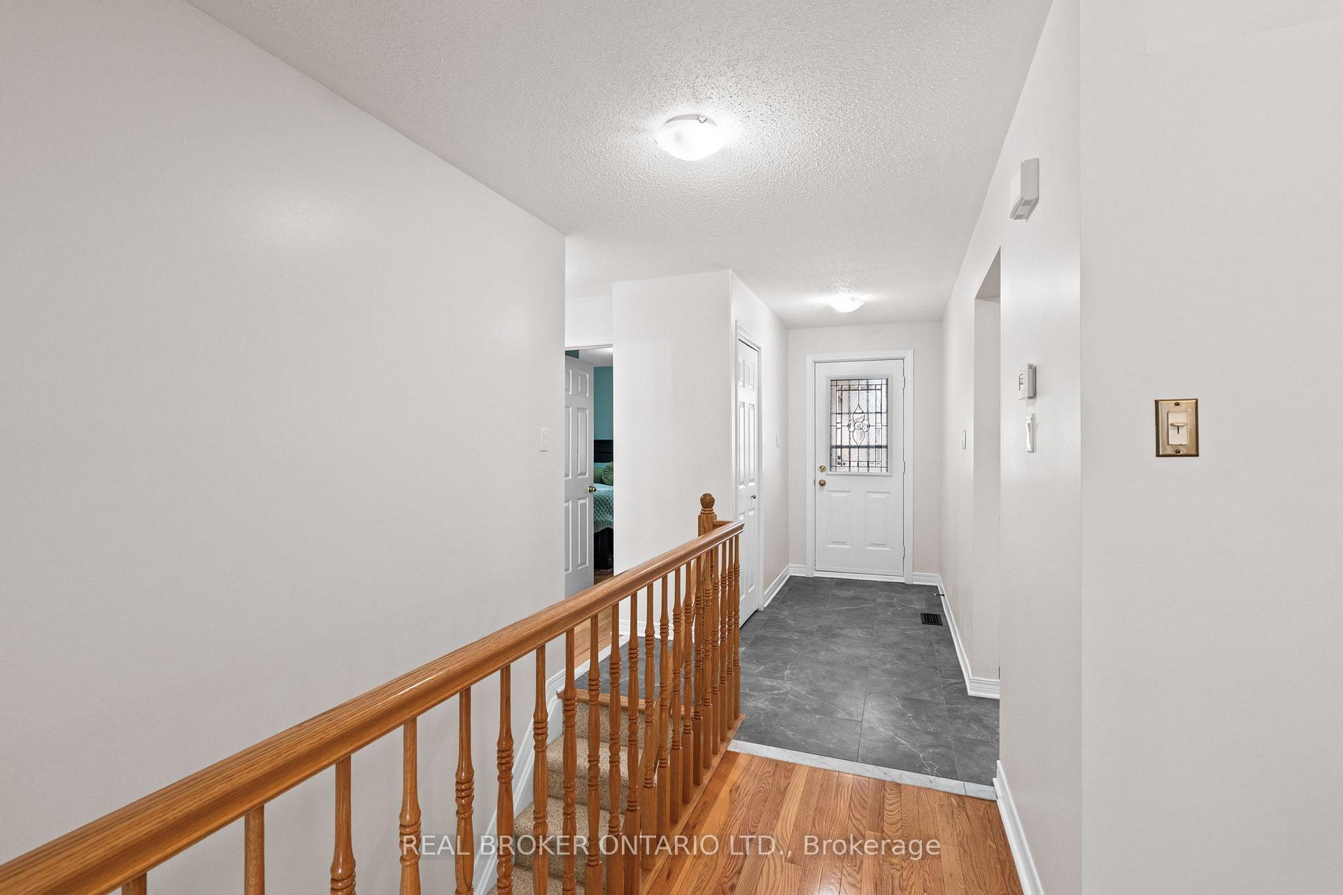 Photo 22 of 34 Bunting Lane, Ottawa, Kanata - Bridlewood — HOMEH