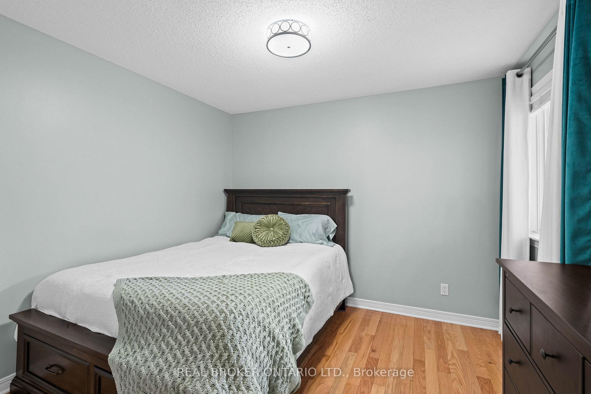 Photo 23 of 34 Bunting Lane, Ottawa, Kanata - Bridlewood — HOMEH