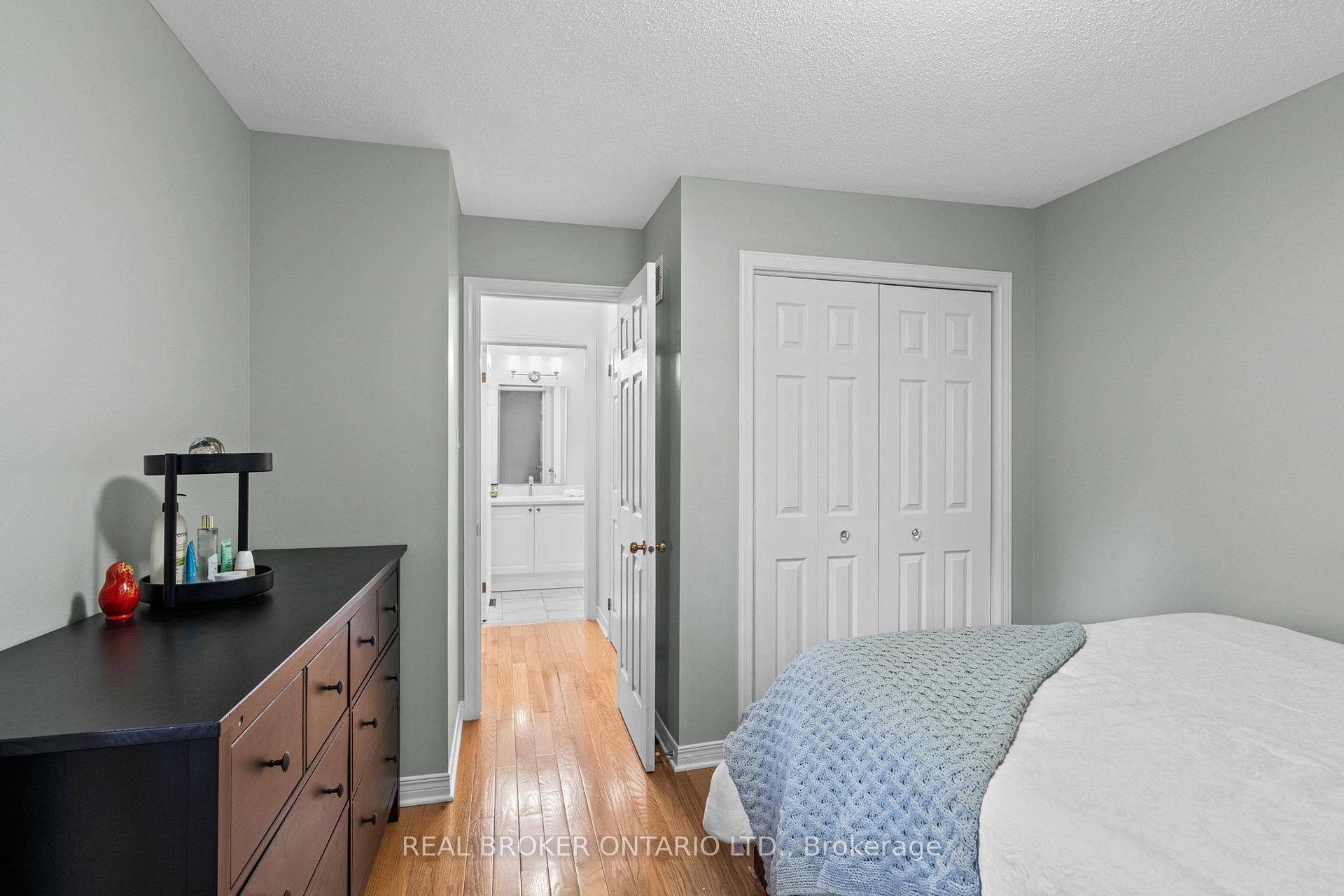 Photo 24 of 34 Bunting Lane, Ottawa, Kanata - Bridlewood — HOMEH