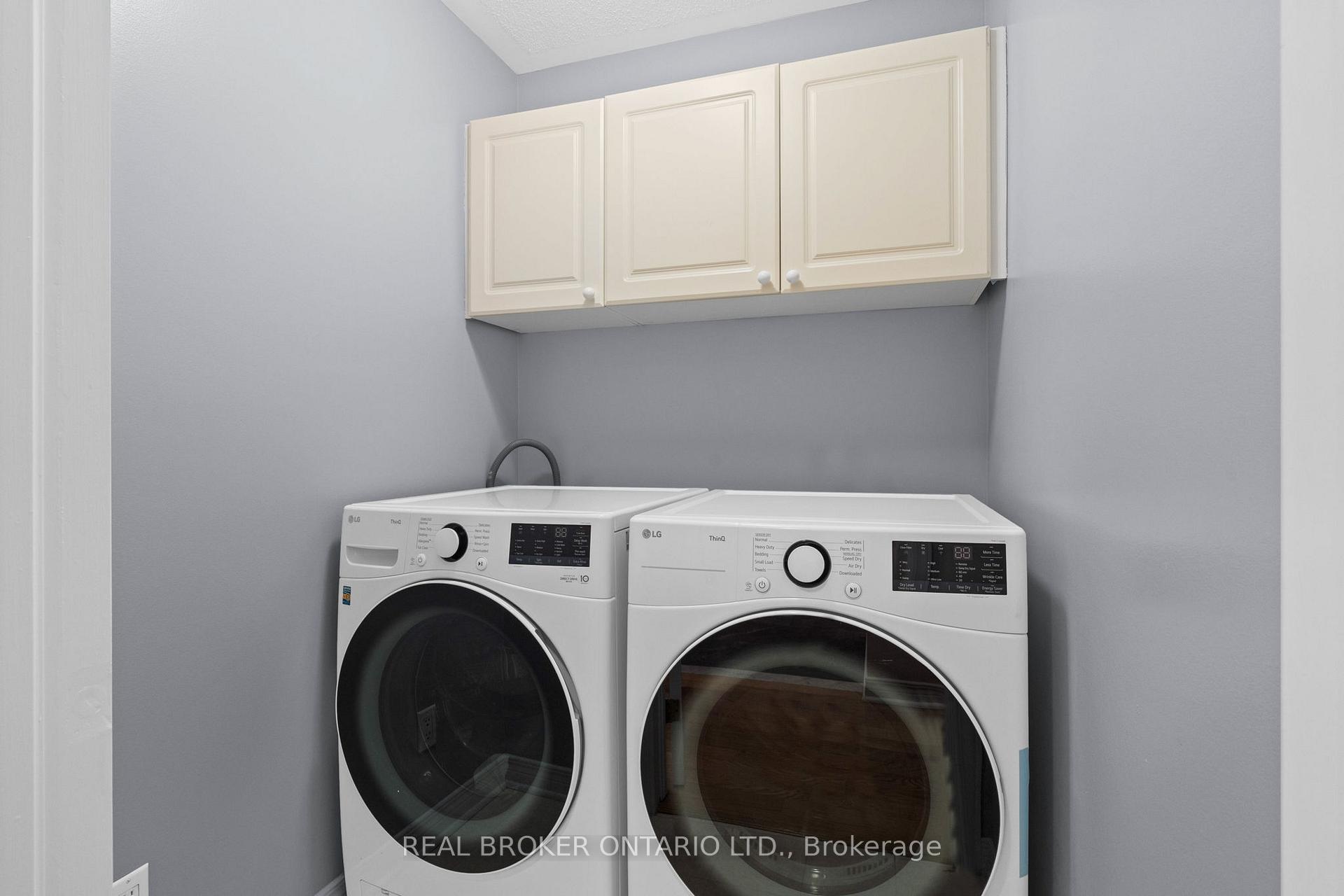 Photo 26 of 34 Bunting Lane, Ottawa, Kanata - Bridlewood — HOMEH