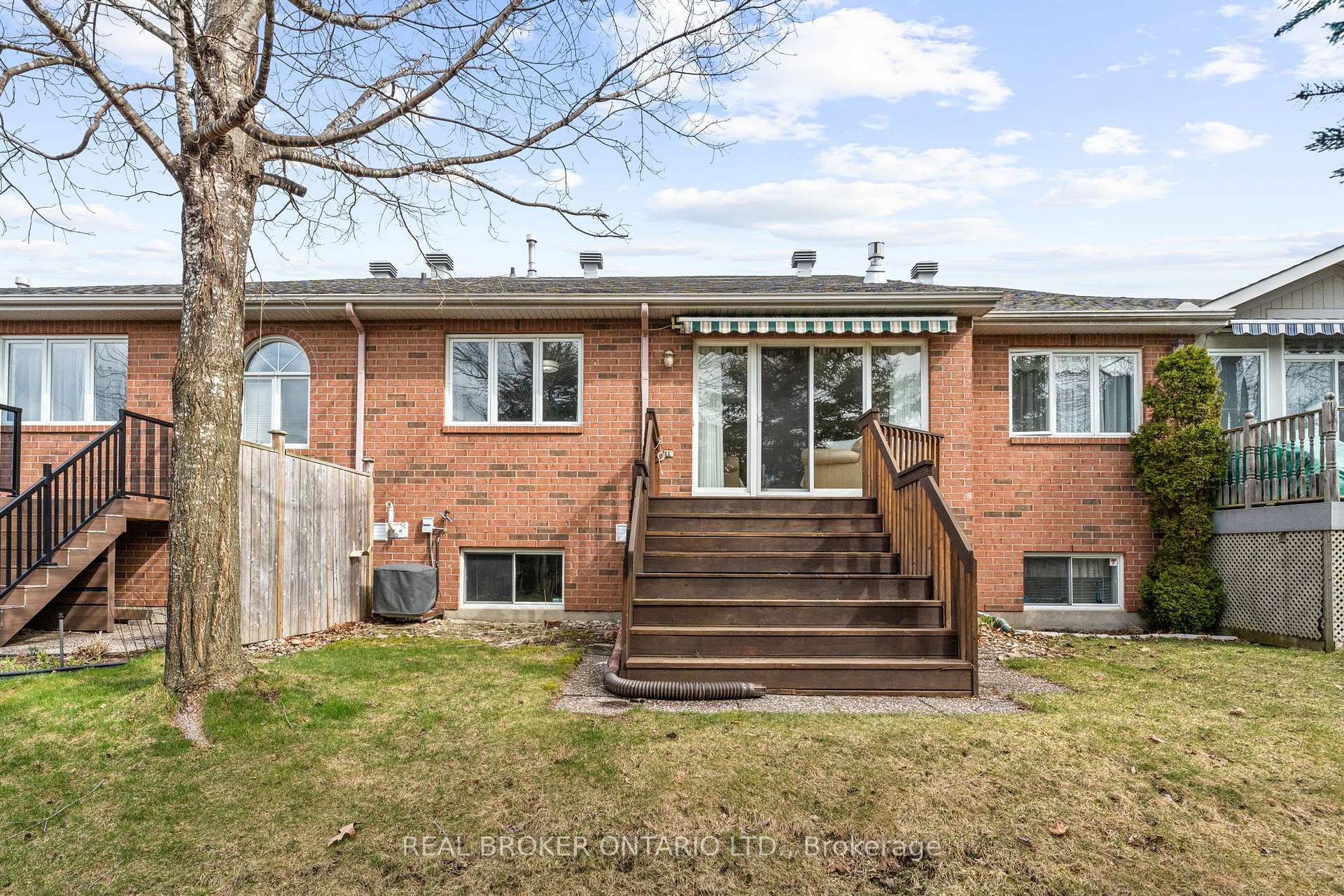 Photo 30 of 34 Bunting Lane, Ottawa, Kanata - Bridlewood — HOMEH