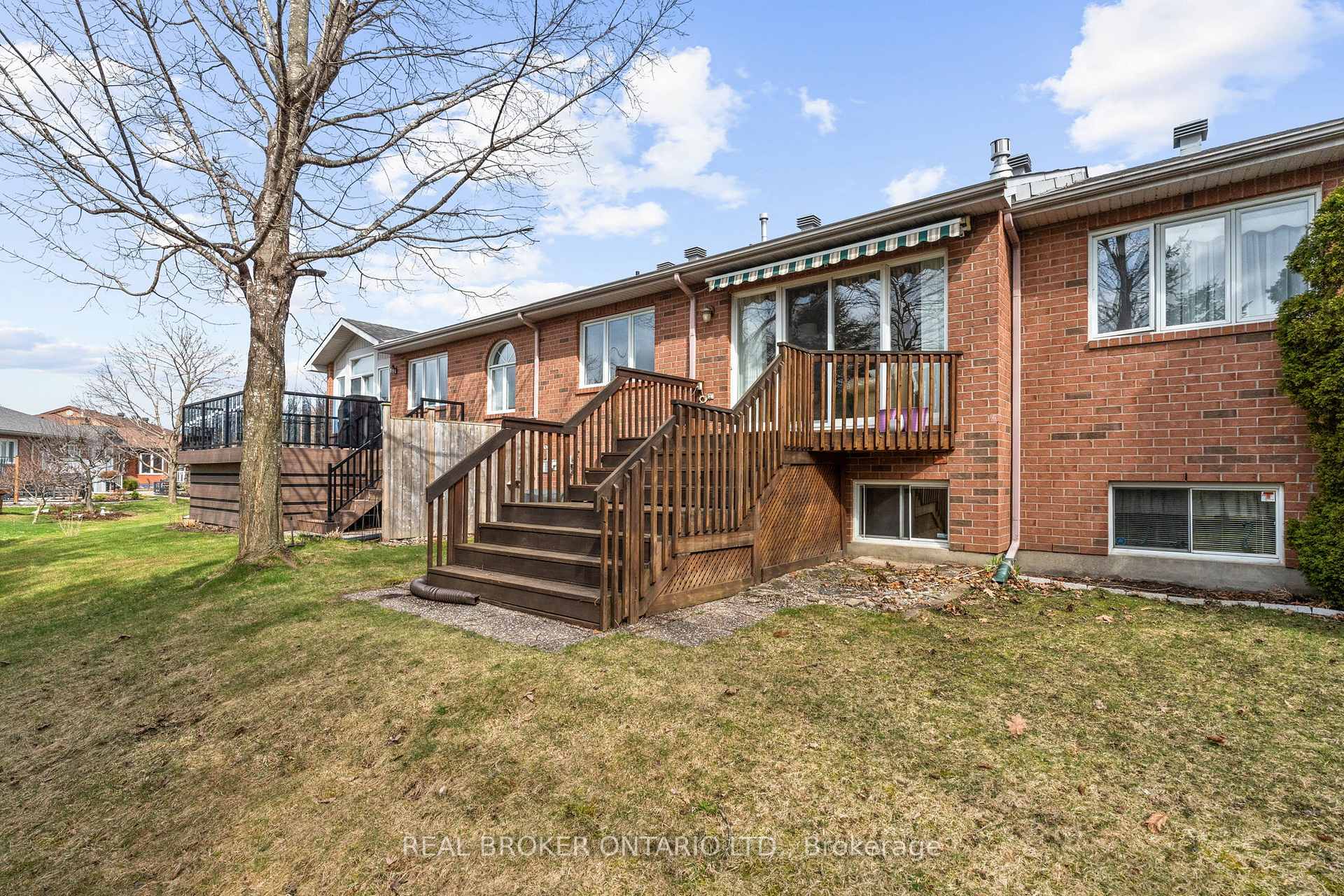 Photo 31 of 34 Bunting Lane, Ottawa, Kanata - Bridlewood — HOMEH