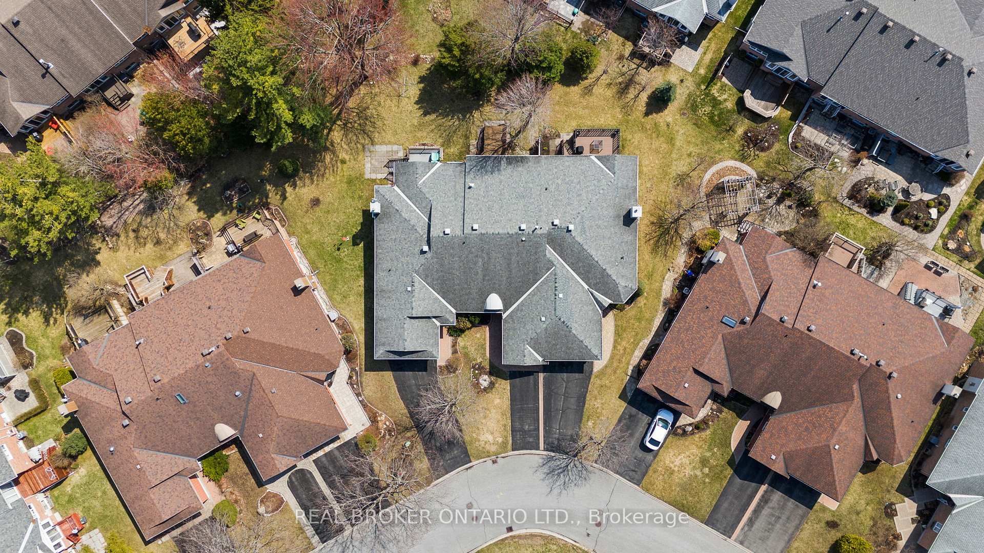 Photo 36 of 34 Bunting Lane, Ottawa, Kanata - Bridlewood — HOMEH