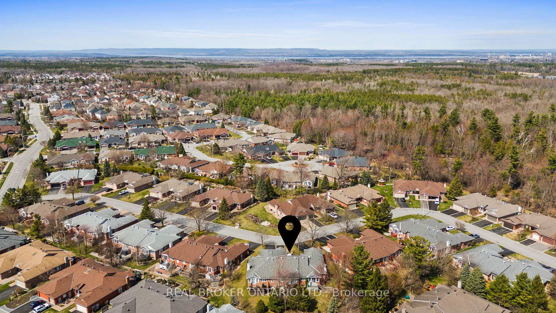 Photo 37 of 34 Bunting Lane, Ottawa, Kanata - Bridlewood — HOMEH