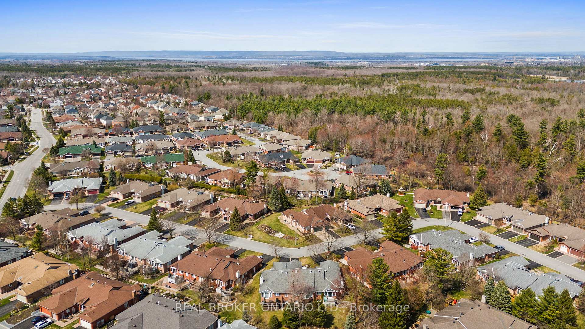 Photo 38 of 34 Bunting Lane, Ottawa, Kanata - Bridlewood — HOMEH