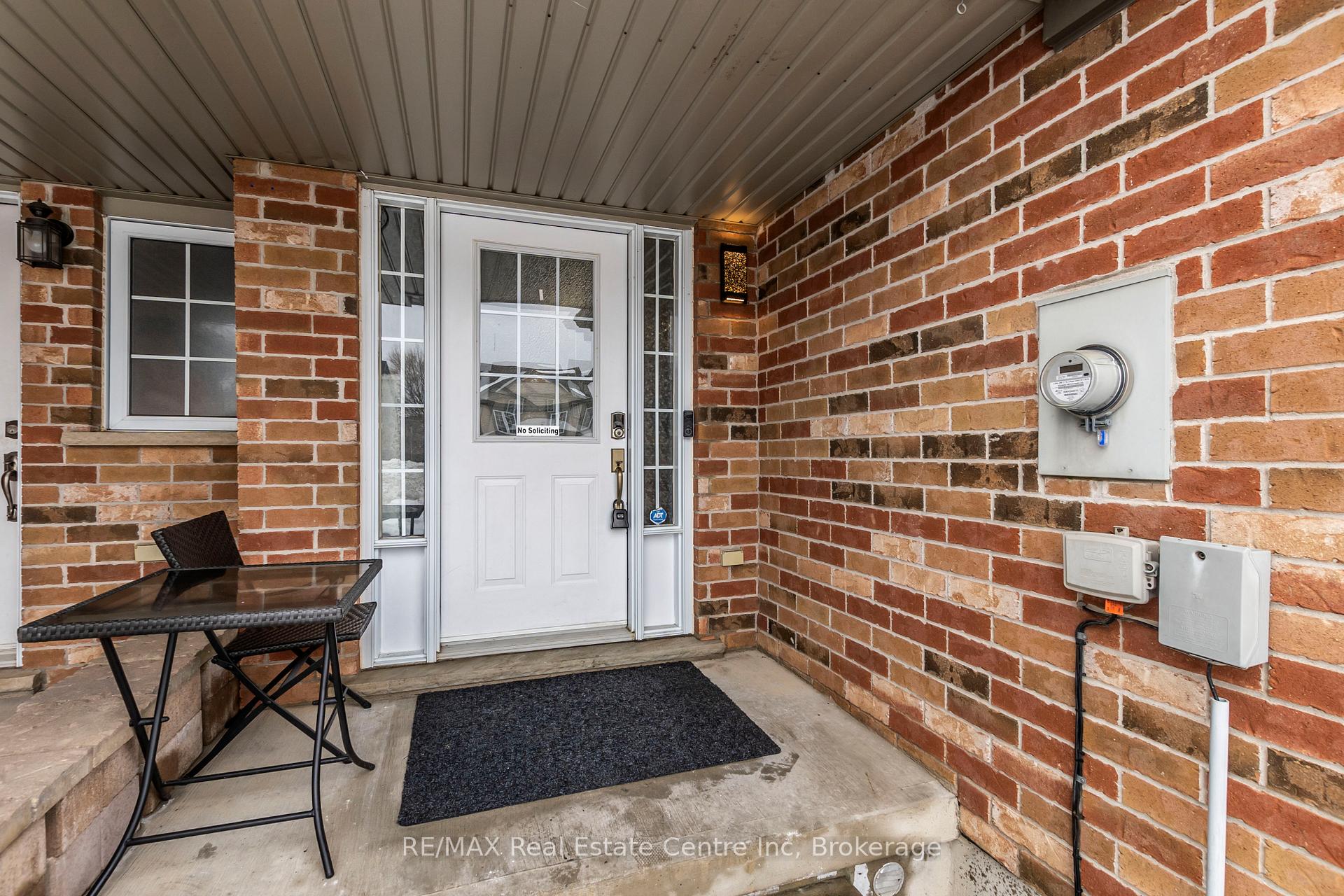 Photo 2 of 89 Max Becker Drive, Kitchener — HOMEH