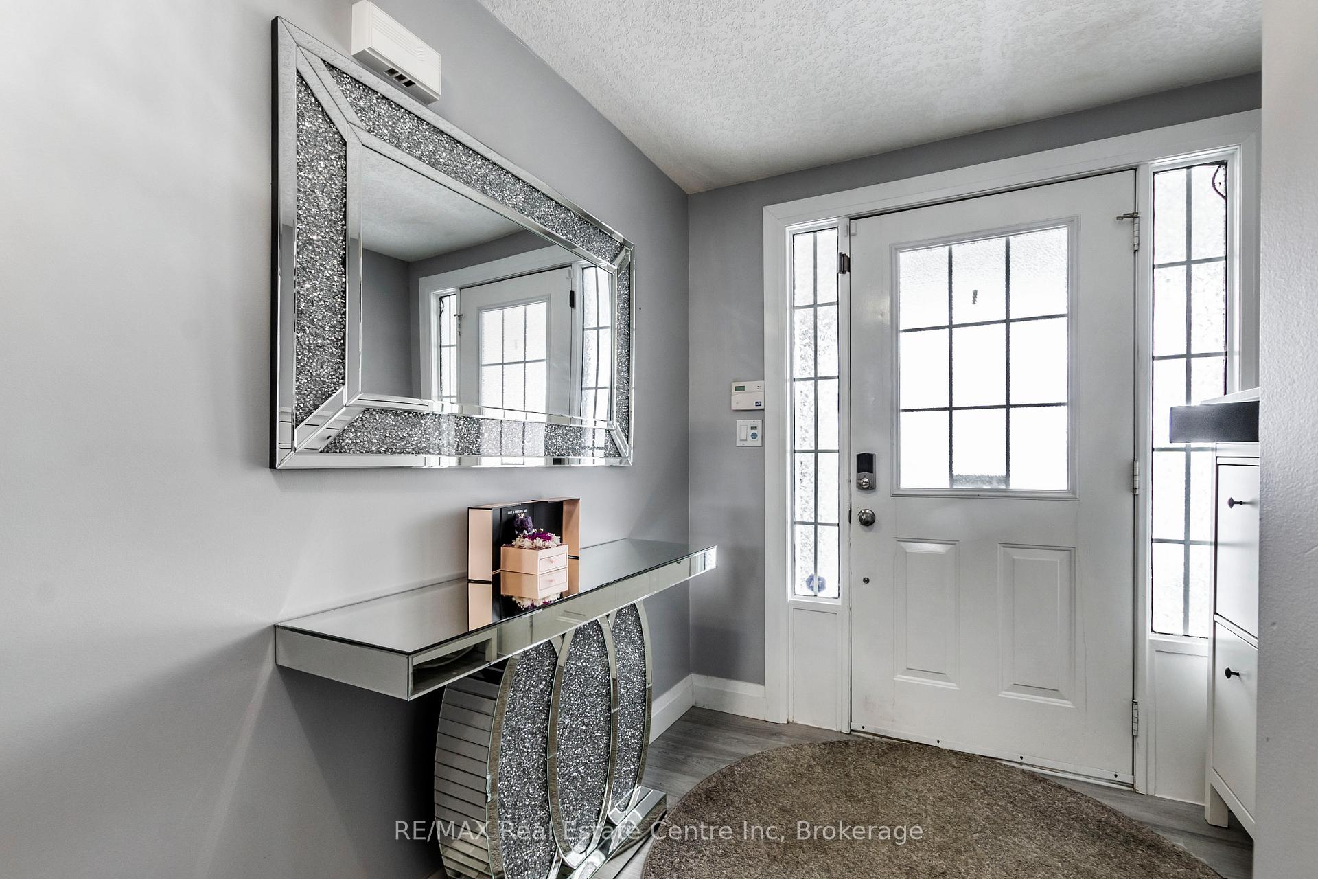 Photo 3 of 89 Max Becker Drive, Kitchener — HOMEH