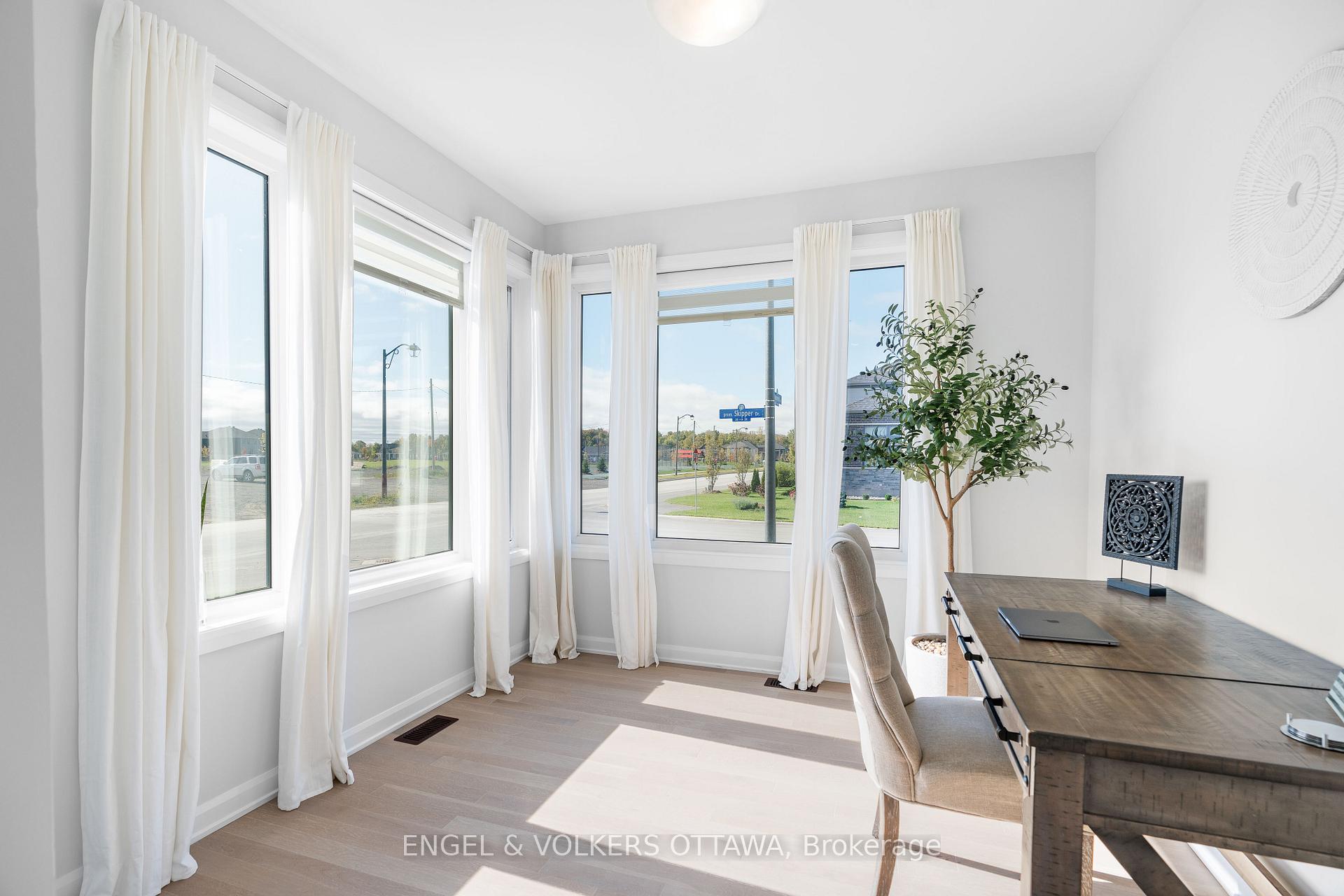 Photo 5 of 608 Bridgeport Avenue, Ottawa, Mahogany Community — HOMEH