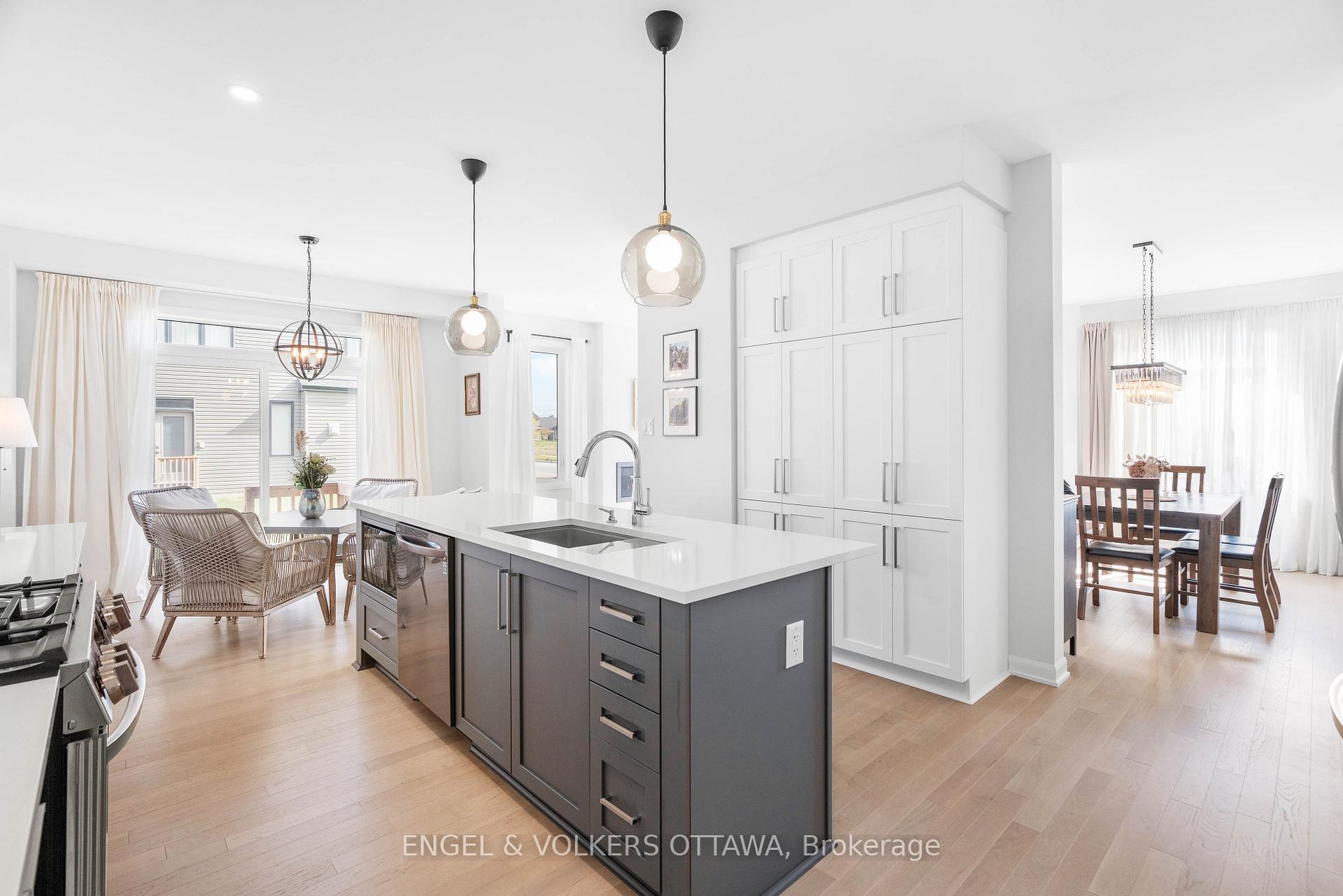 Photo 9 of 608 Bridgeport Avenue, Ottawa, Mahogany Community — HOMEH