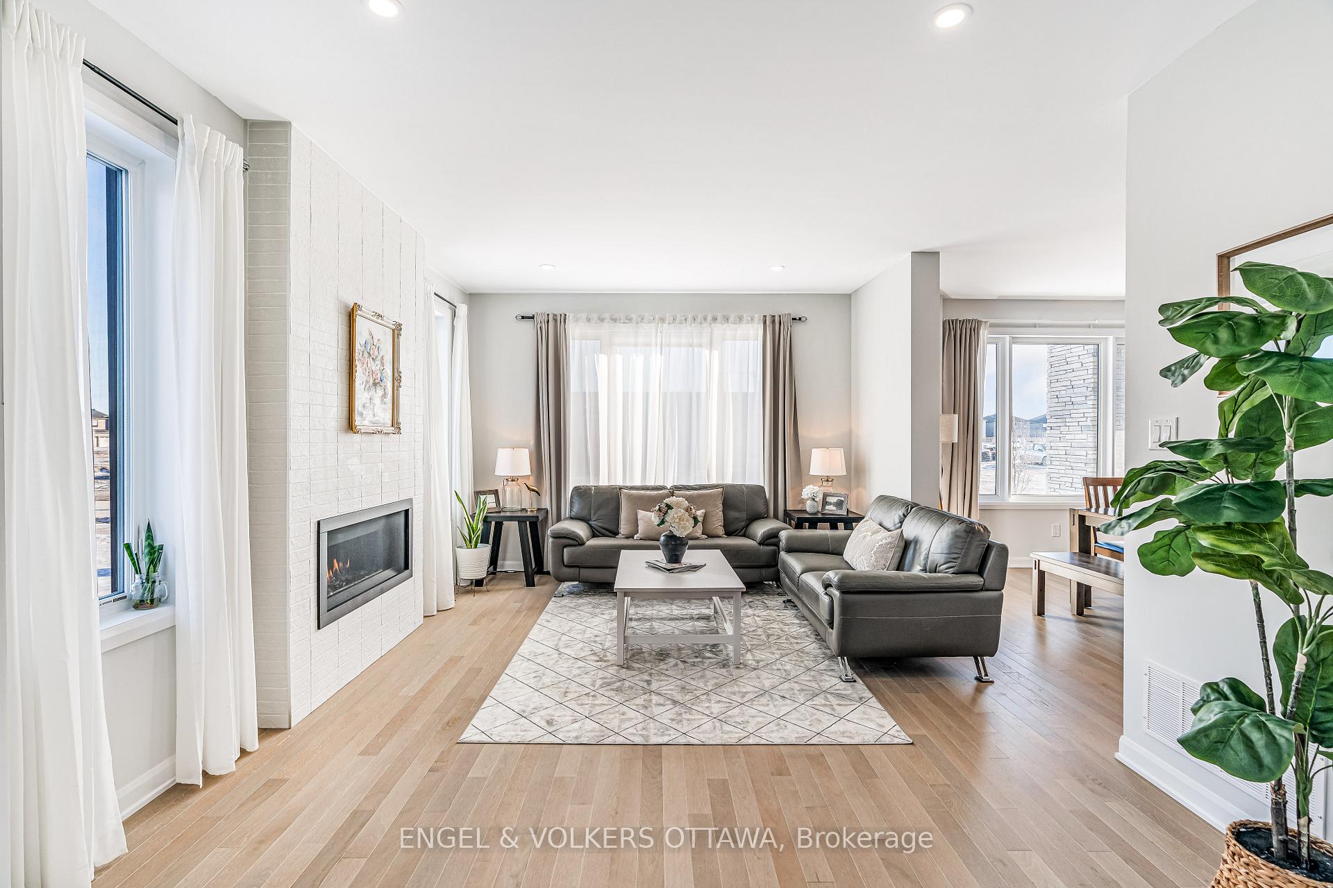 Photo 14 of 608 Bridgeport Avenue, Ottawa, Mahogany Community — HOMEH