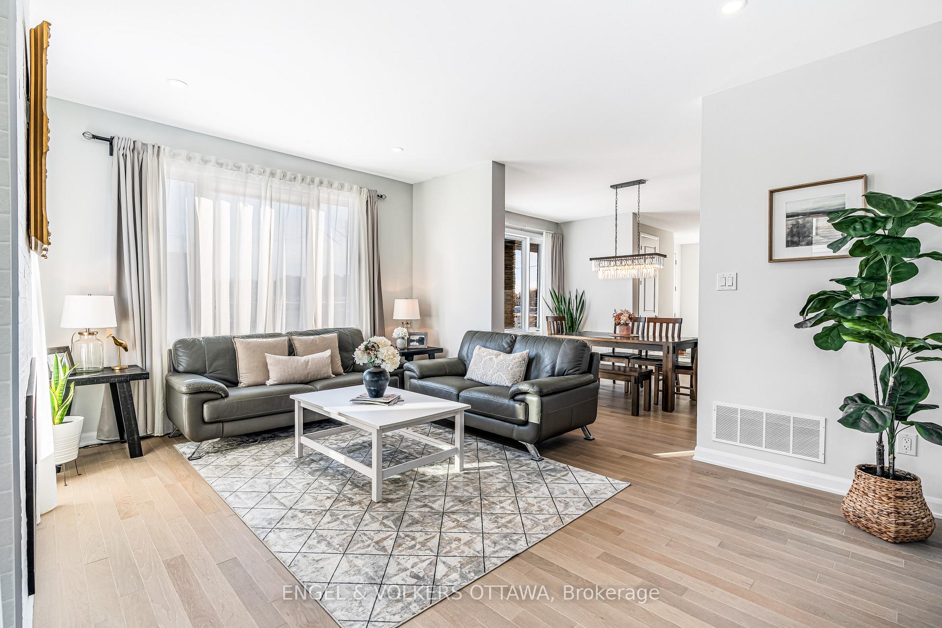 Photo 15 of 608 Bridgeport Avenue, Ottawa, Mahogany Community — HOMEH