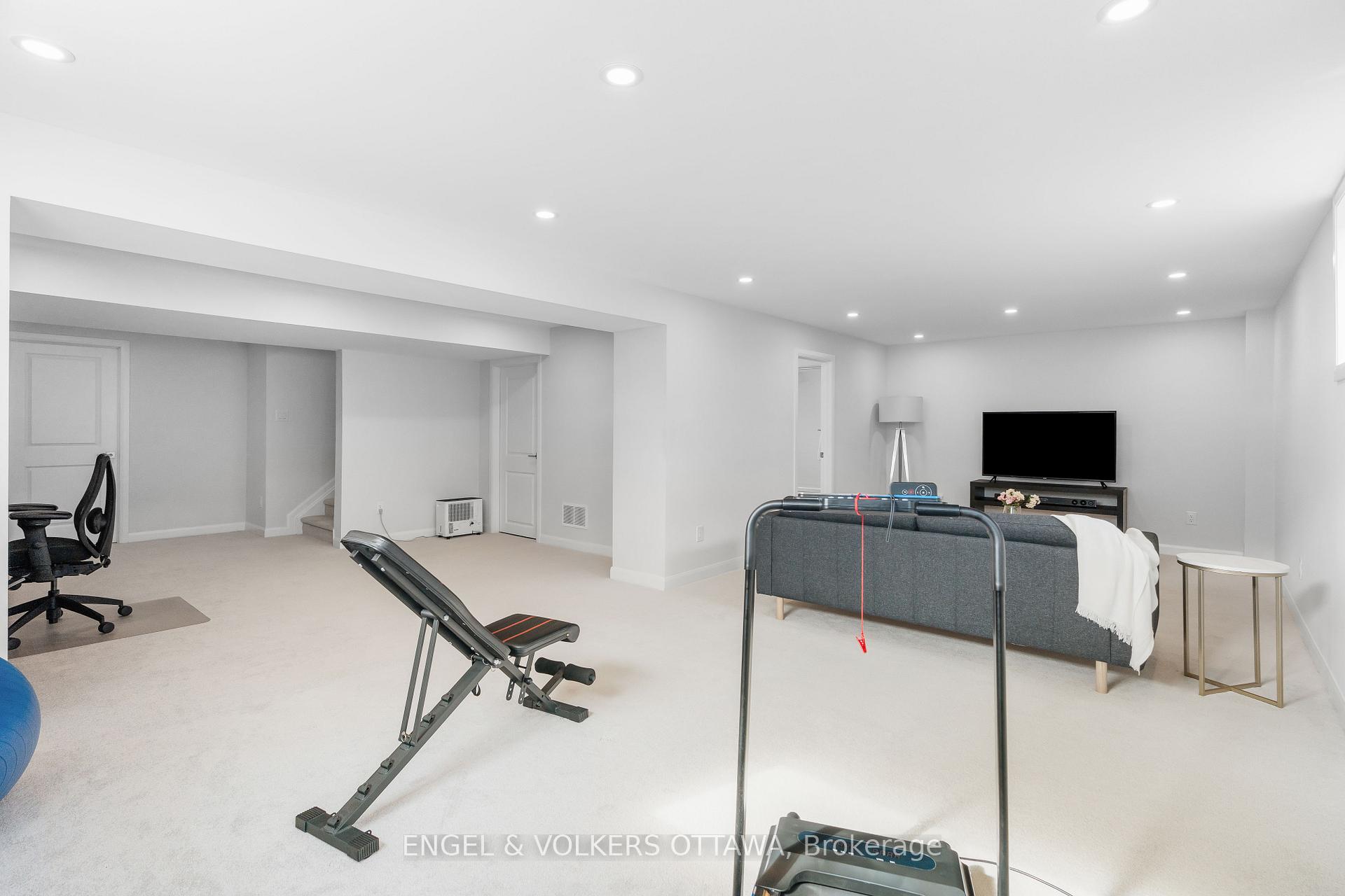 Photo 34 of 608 Bridgeport Avenue, Ottawa, Mahogany Community — HOMEH