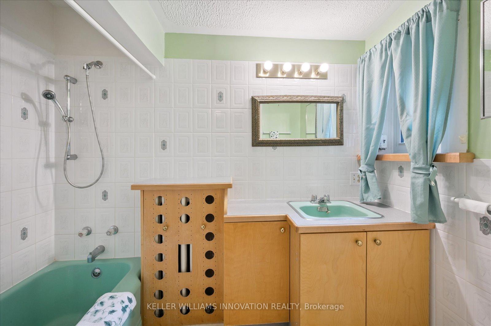 Photo 15 of 156 Union Boulevard, Kitchener — HOMEH