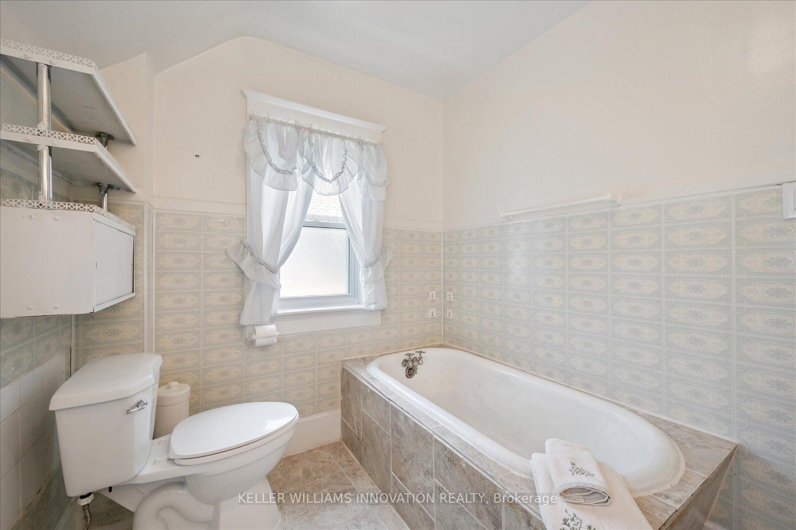 Photo 23 of 156 Union Boulevard, Kitchener — HOMEH