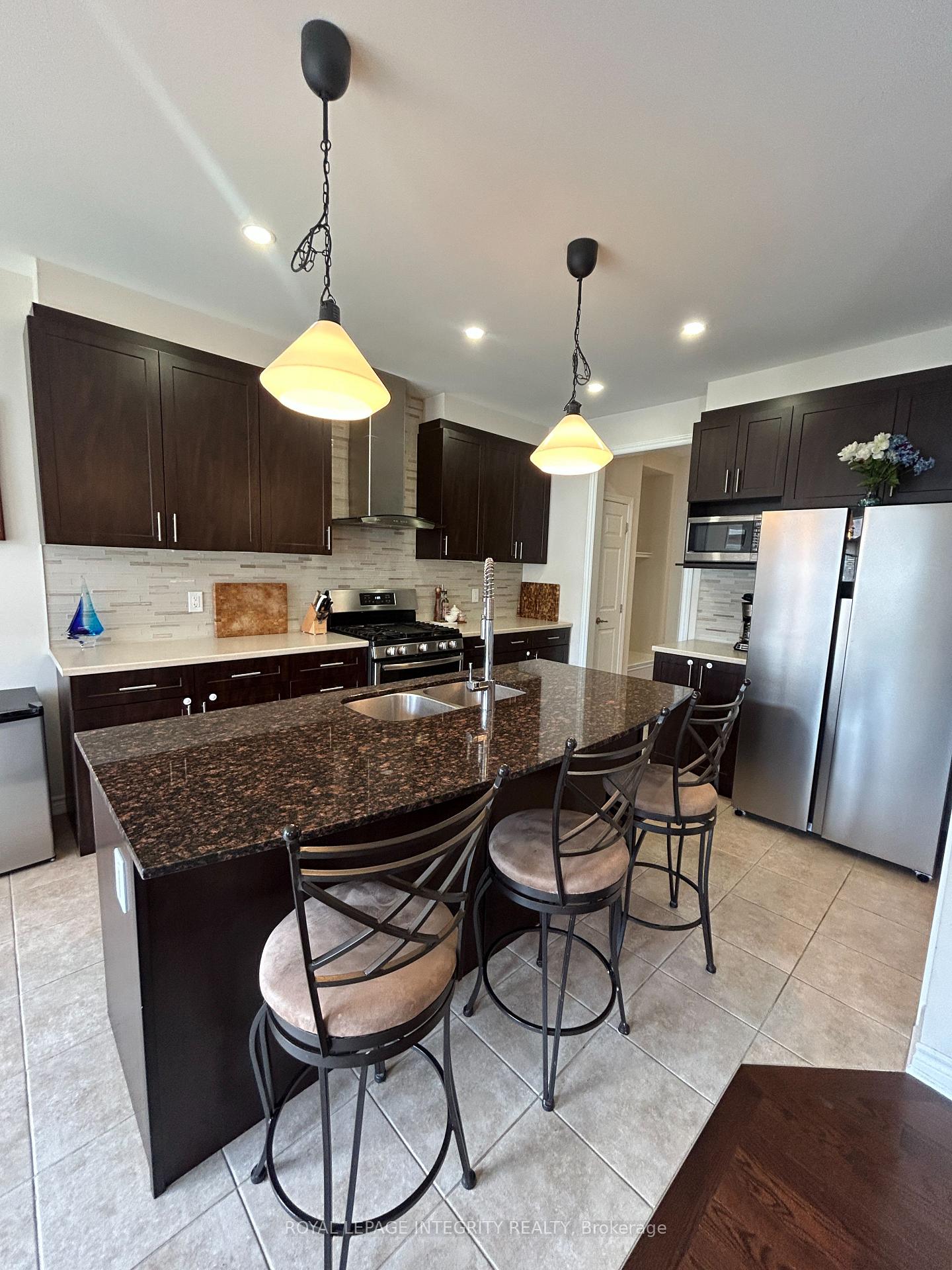 Photo 8 of 345 Rouncey Road, Ottawa, Kanata - Emerald Meadows/Trailwest — HOMEH