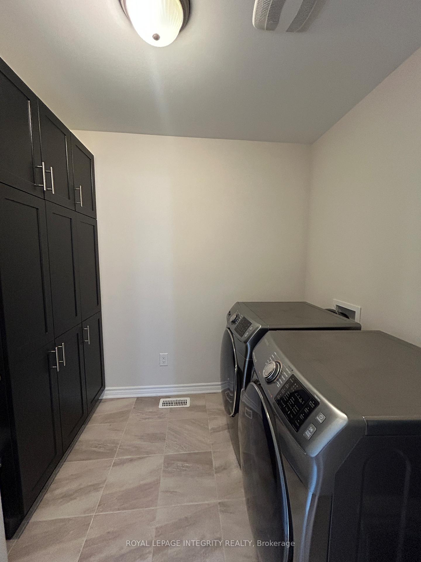 Photo 18 of 345 Rouncey Road, Ottawa, Kanata - Emerald Meadows/Trailwest — HOMEH