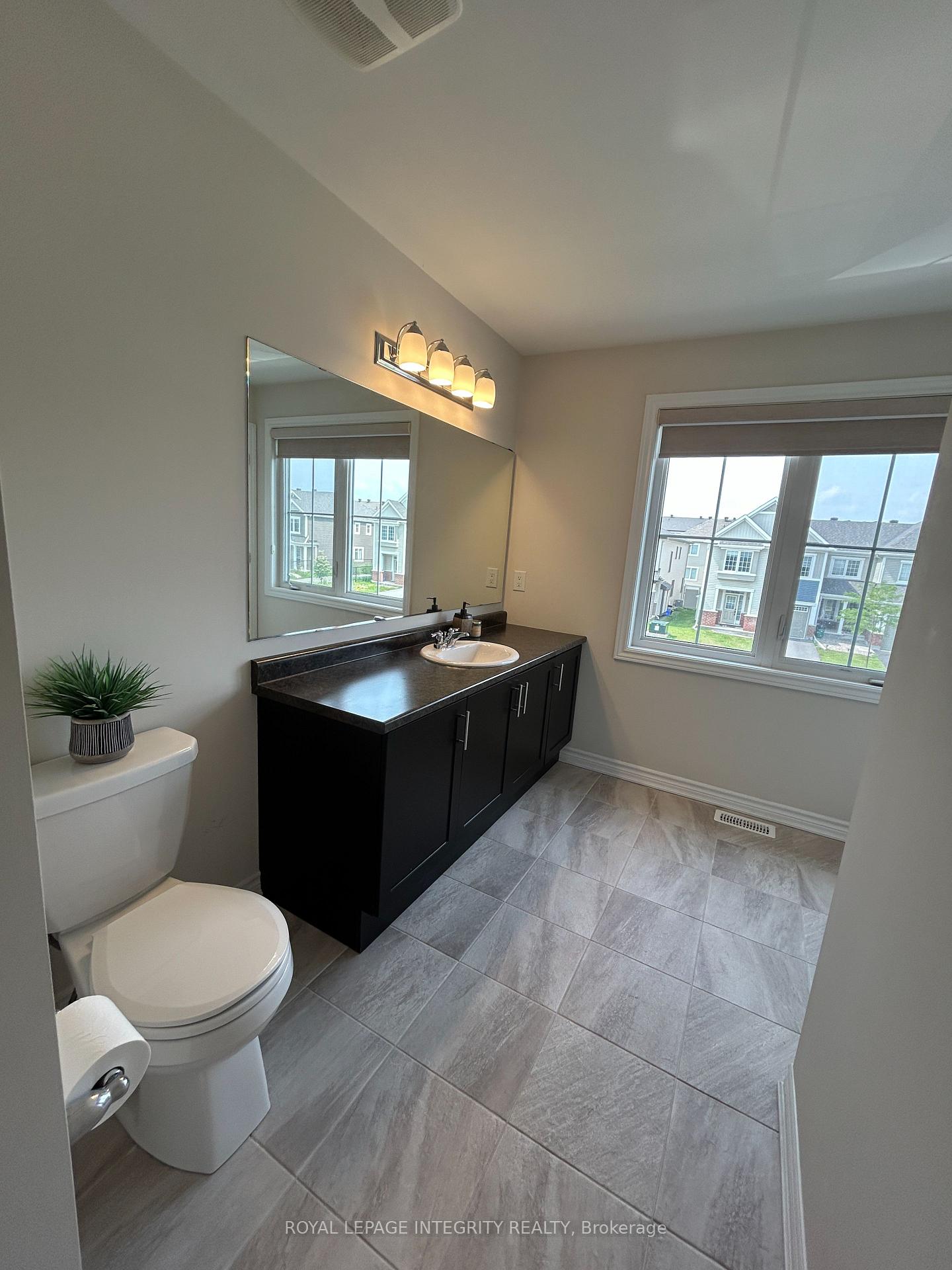 Photo 23 of 345 Rouncey Road, Ottawa, Kanata - Emerald Meadows/Trailwest — HOMEH