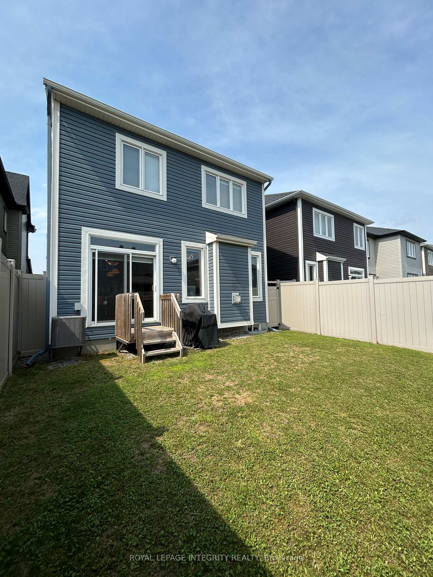 Photo 27 of 345 Rouncey Road, Ottawa, Kanata - Emerald Meadows/Trailwest — HOMEH
