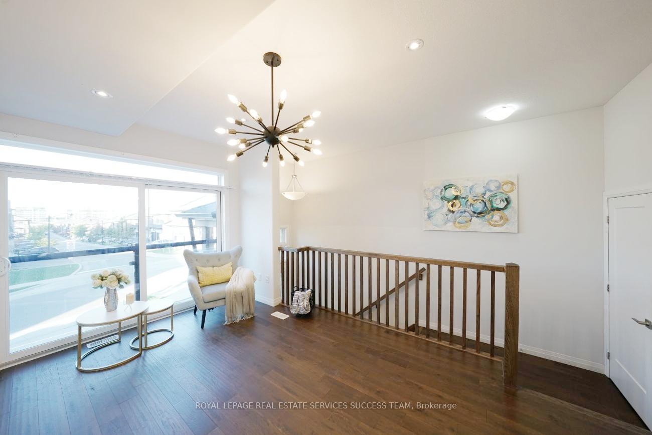Photo 4 of 51 Soho Street, Hamilton, Stoney Creek — HOMEH