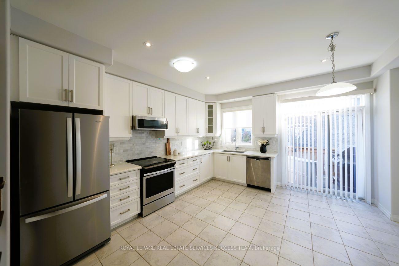 Photo 5 of 51 Soho Street, Hamilton, Stoney Creek — HOMEH