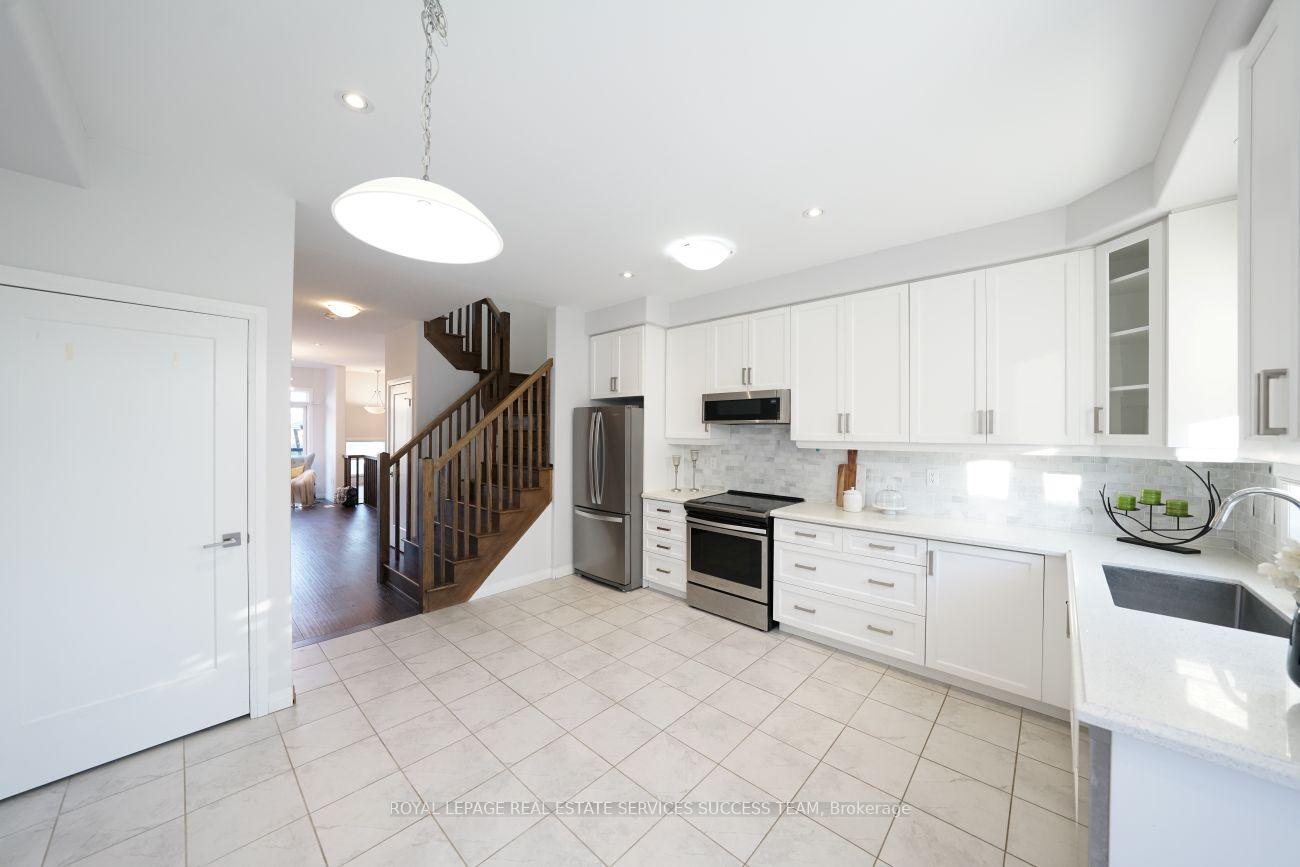 Photo 7 of 51 Soho Street, Hamilton, Stoney Creek — HOMEH