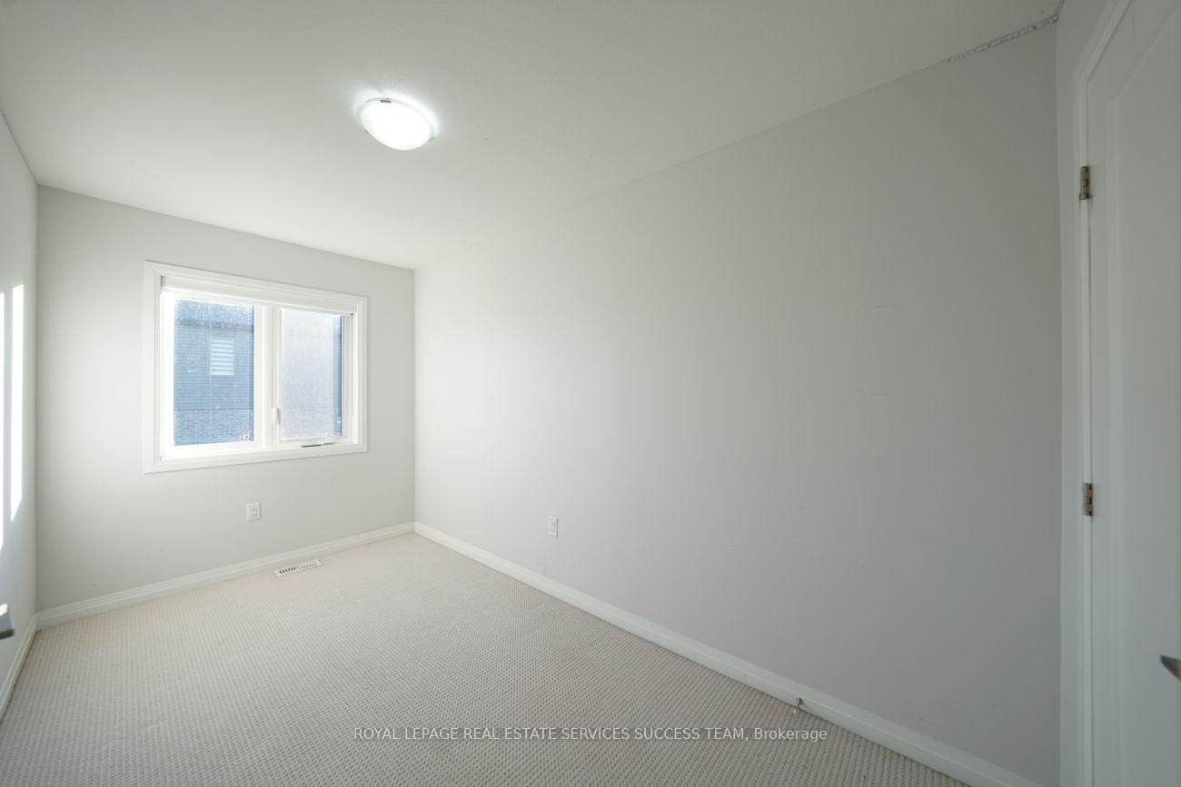 Photo 13 of 51 Soho Street, Hamilton, Stoney Creek — HOMEH