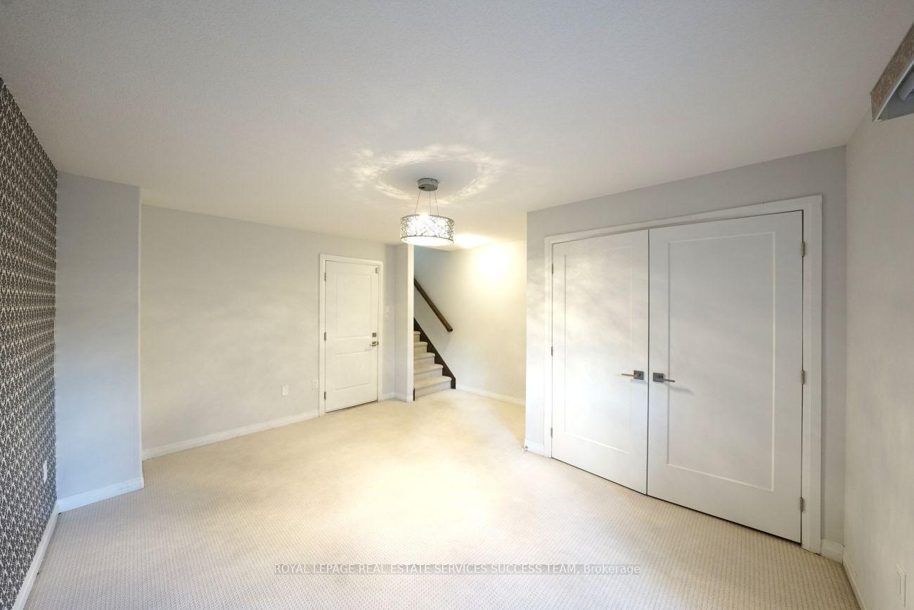 Photo 17 of 51 Soho Street, Hamilton, Stoney Creek — HOMEH