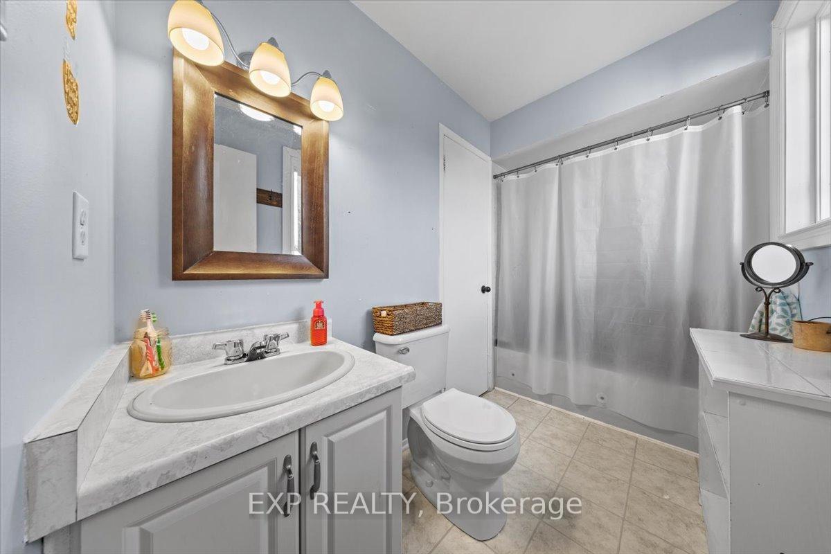 Photo 14 of 73 Stable Way, Ottawa, Kanata - Bridlewood — HOMEH