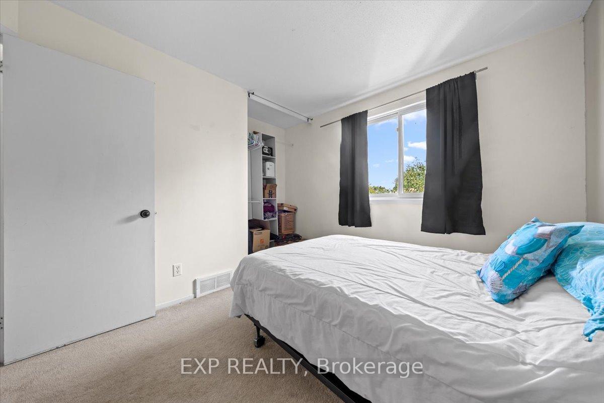 Photo 19 of 73 Stable Way, Ottawa, Kanata - Bridlewood — HOMEH