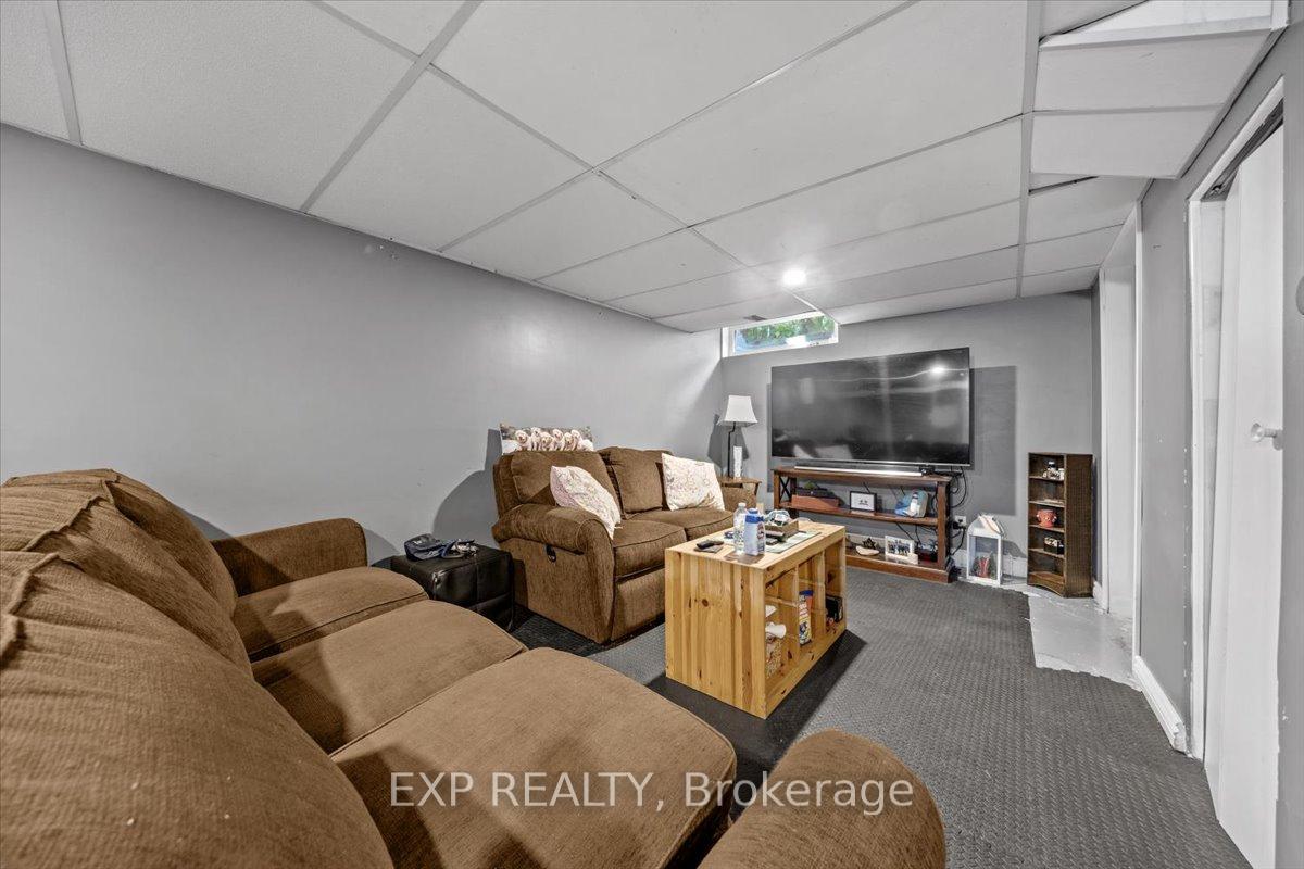 Photo 24 of 73 Stable Way, Ottawa, Kanata - Bridlewood — HOMEH