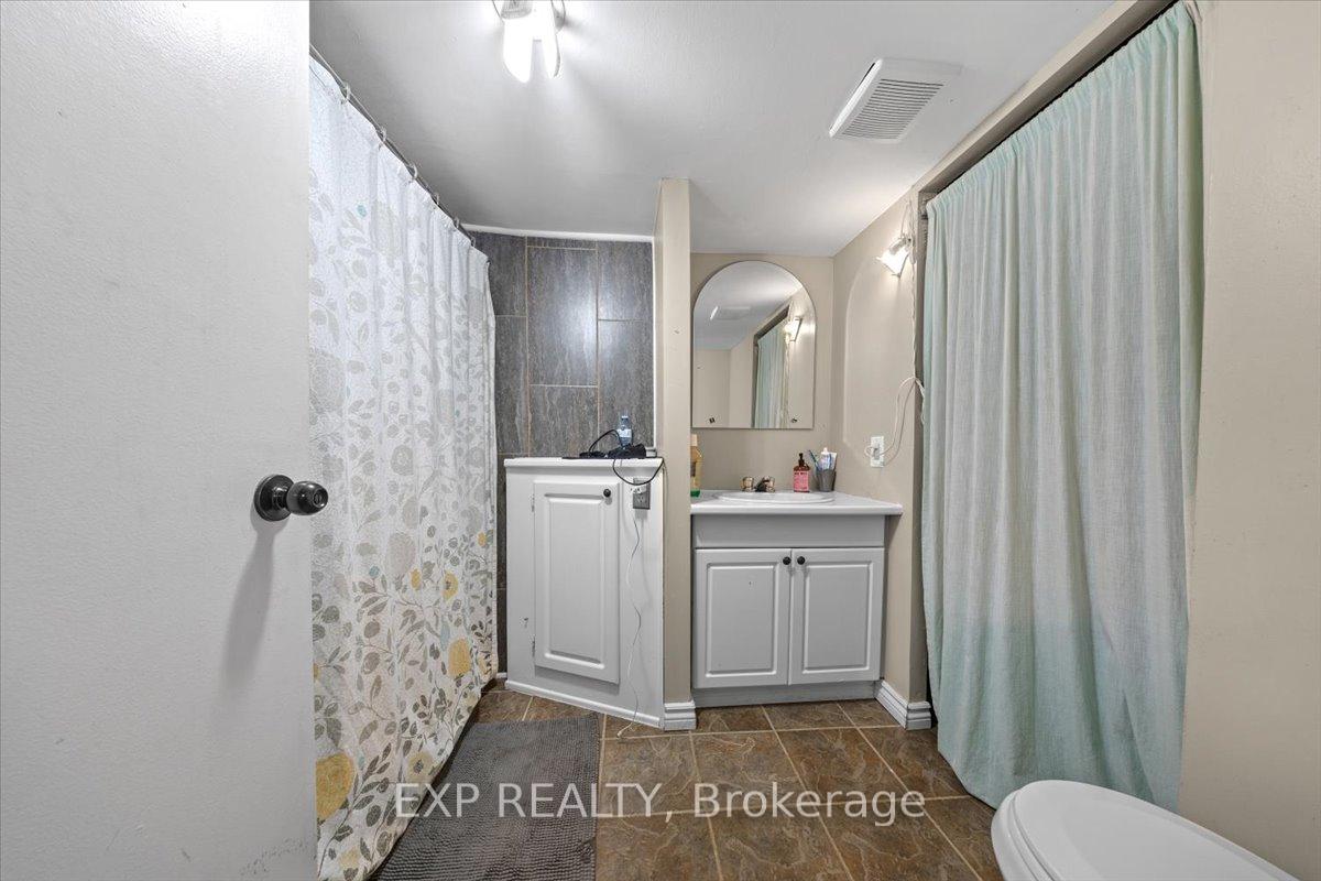 Photo 25 of 73 Stable Way, Ottawa, Kanata - Bridlewood — HOMEH