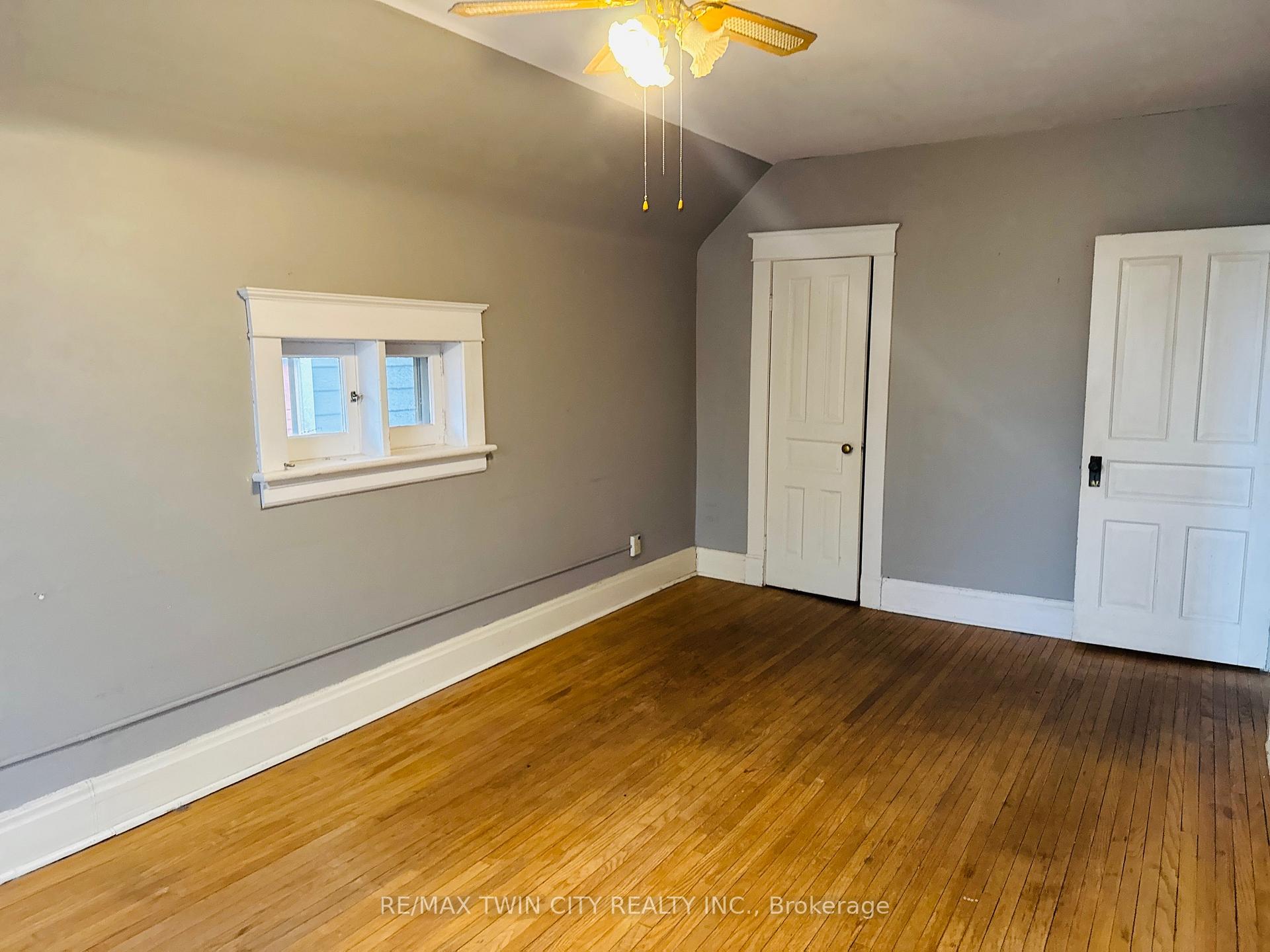Photo 10 of 32 Simeon Street, Kitchener, Central Frederick — HOMEH