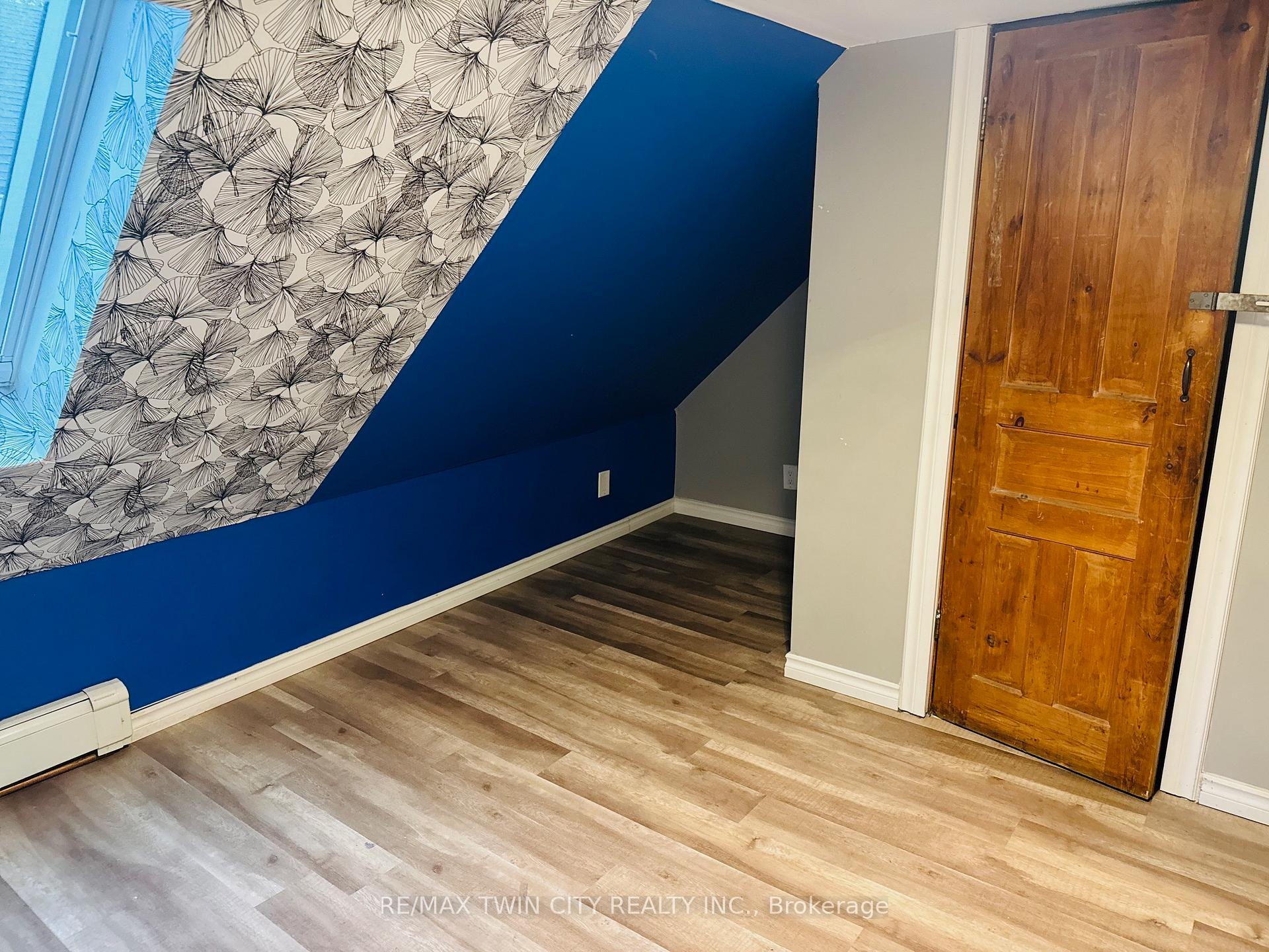 Photo 13 of 32 Simeon Street, Kitchener, Central Frederick — HOMEH
