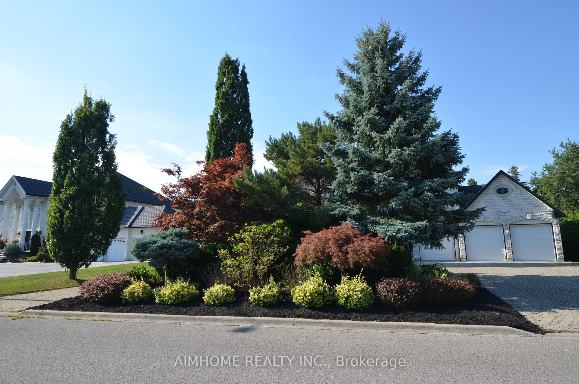 Photo 2 of 6 Chiavatti Drive, Markham, Milliken Mills East — HOMEH