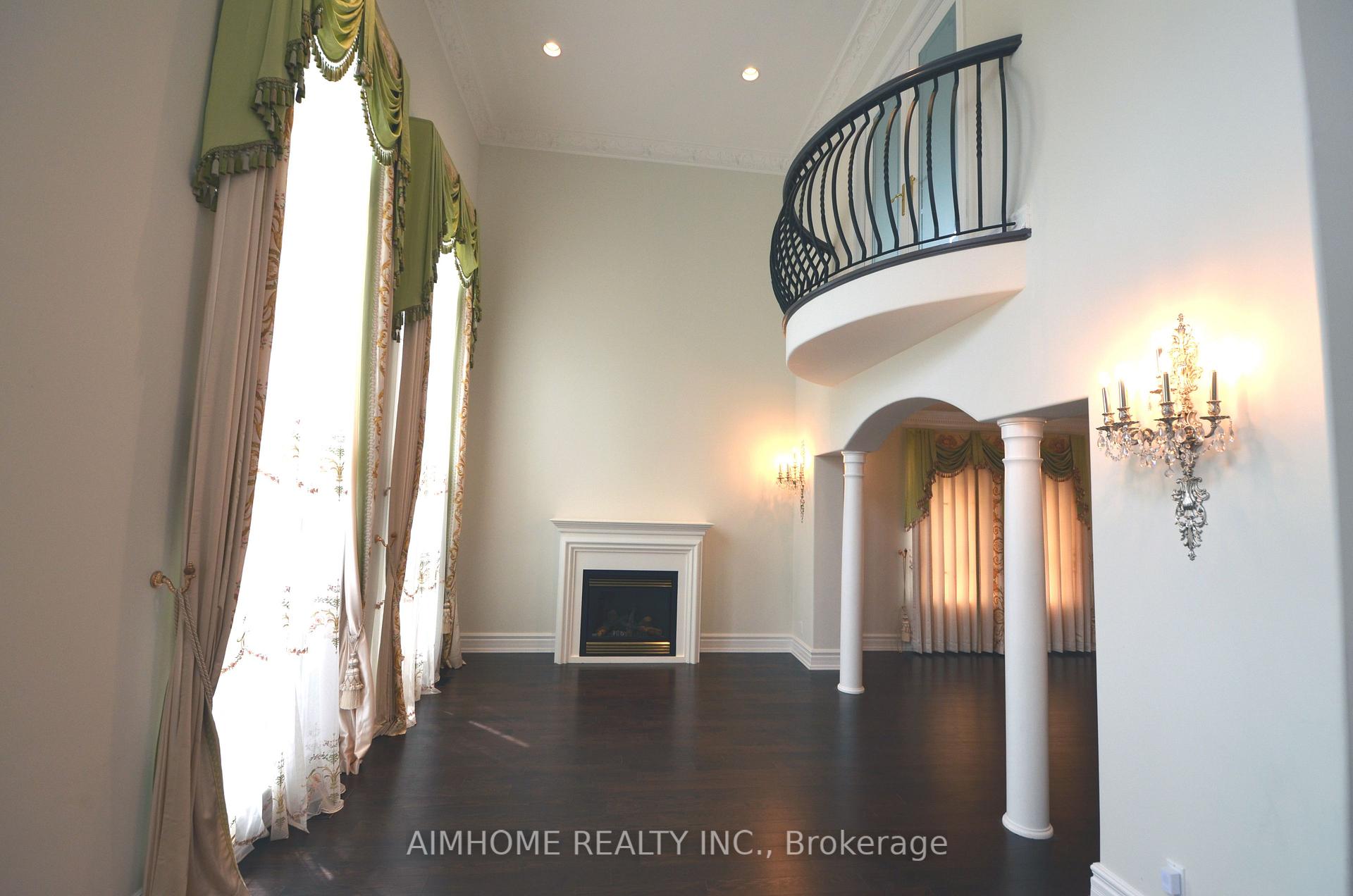 Photo 5 of 6 Chiavatti Drive, Markham, Milliken Mills East — HOMEH