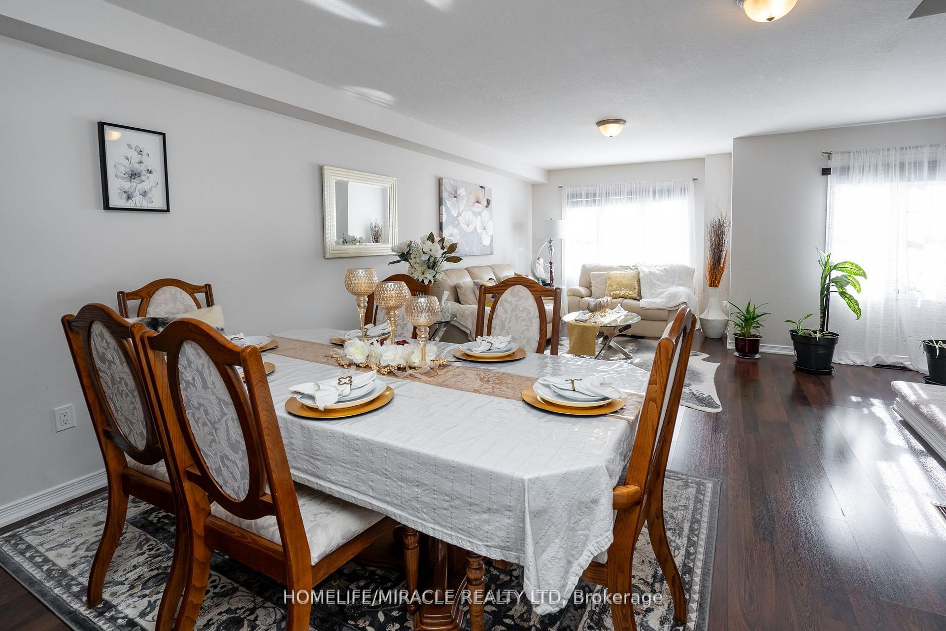 Photo 11 of Unit 8, 701 Homer Watson Boulevard, Kitchener — HOMEH